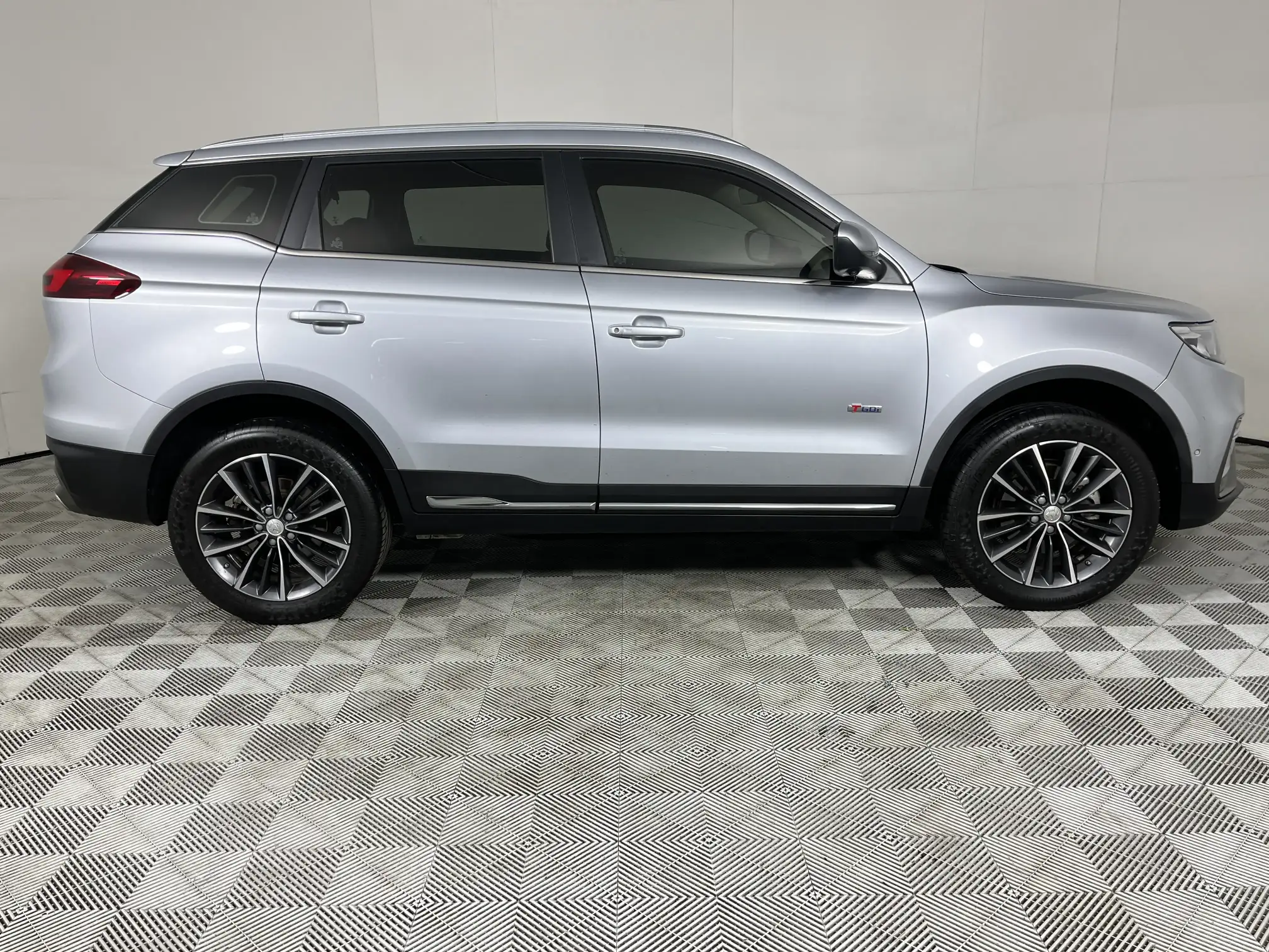 Proton X70