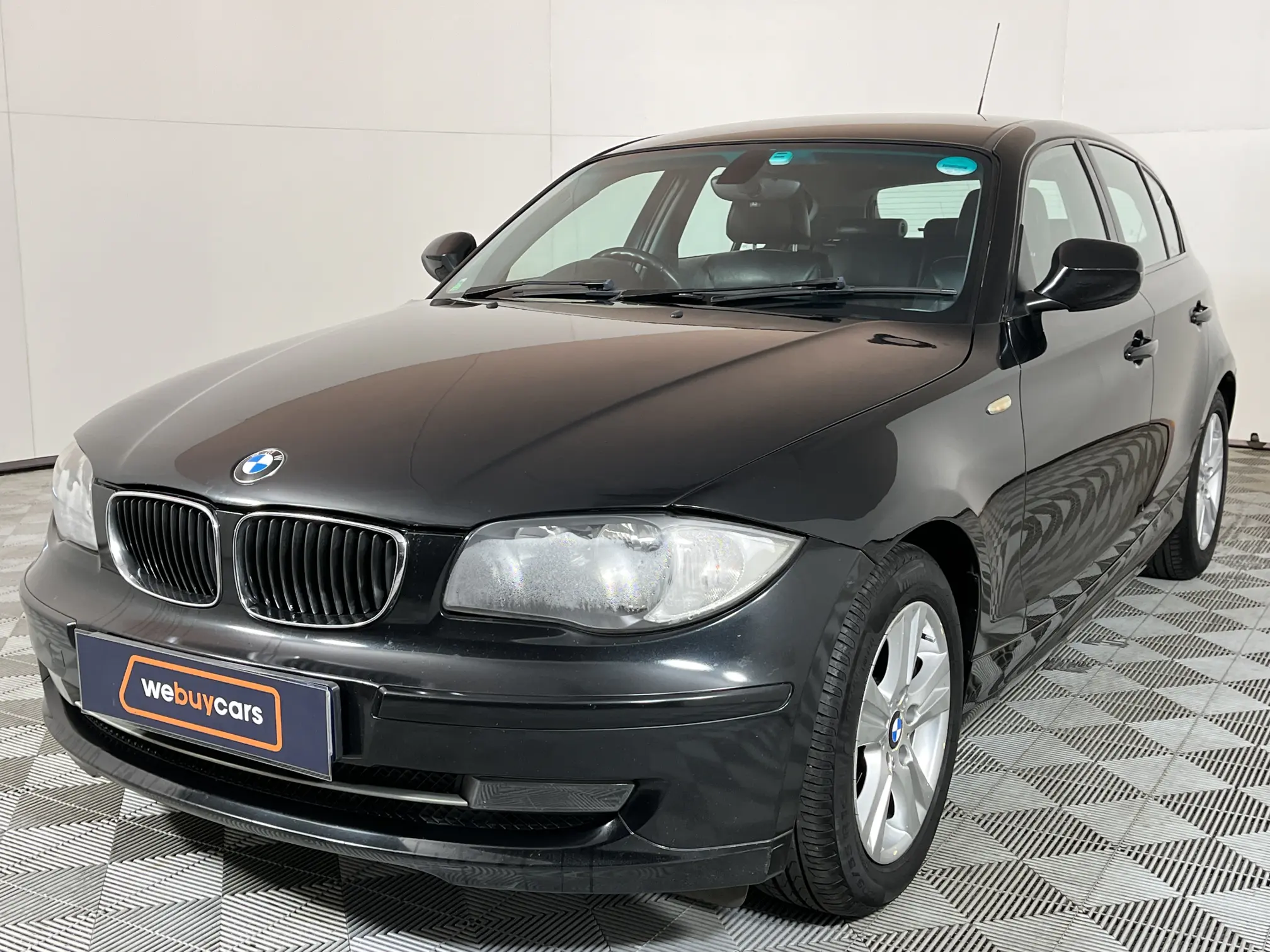 2009 BMW 1 Series 118i (E87)