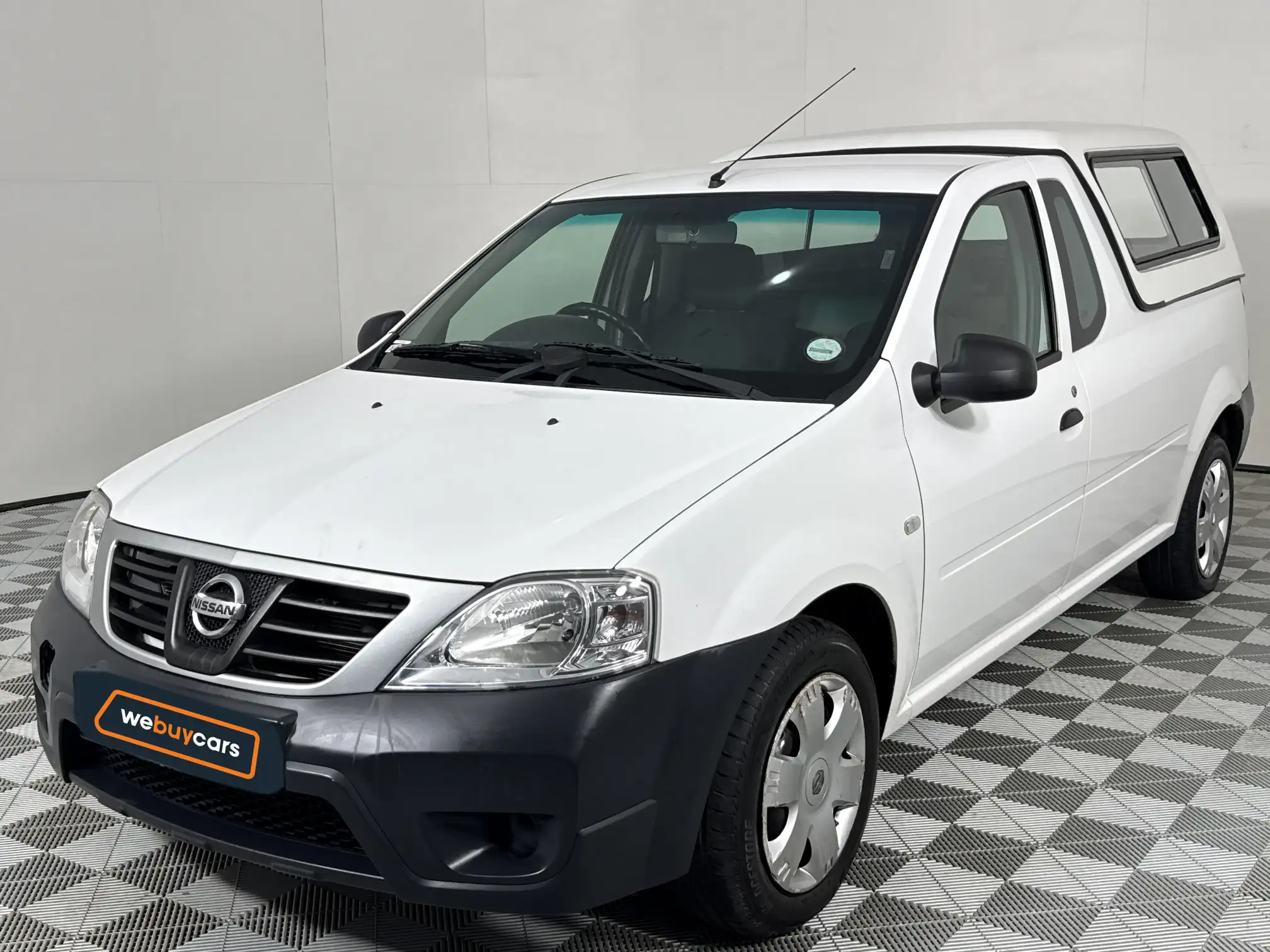 2021 Nissan NP200