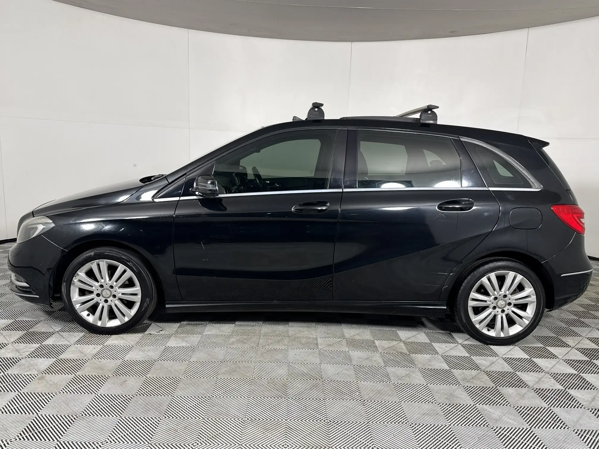 Mercedes-Benz B Class