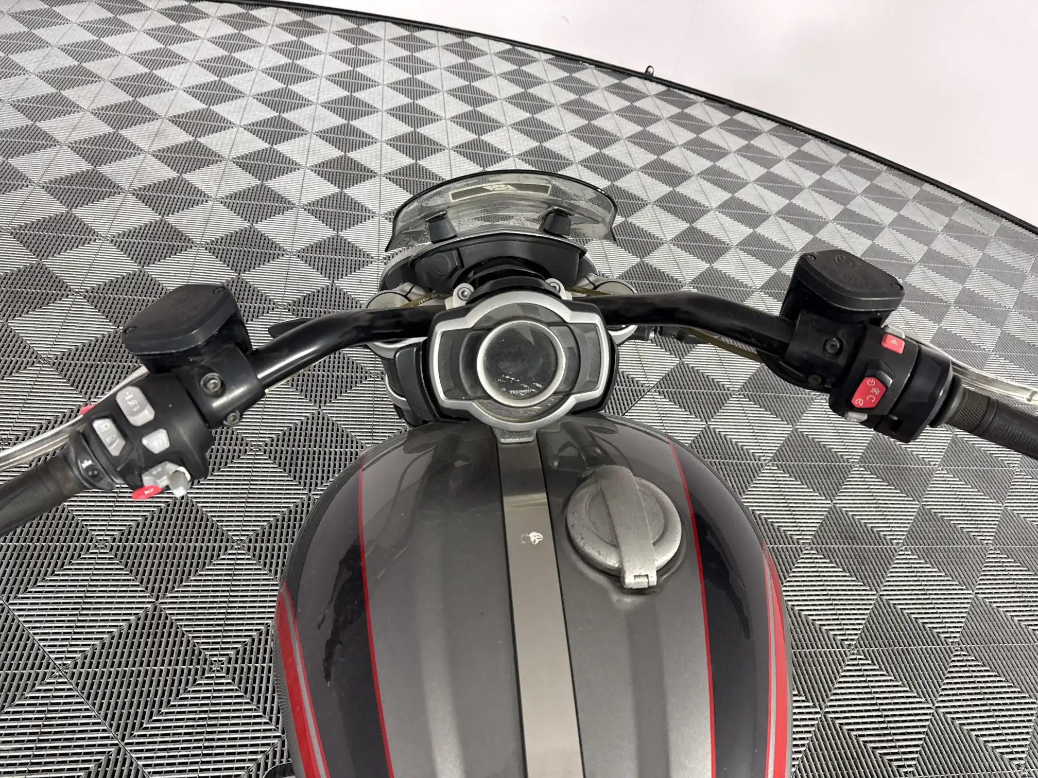 Triumph Rocket