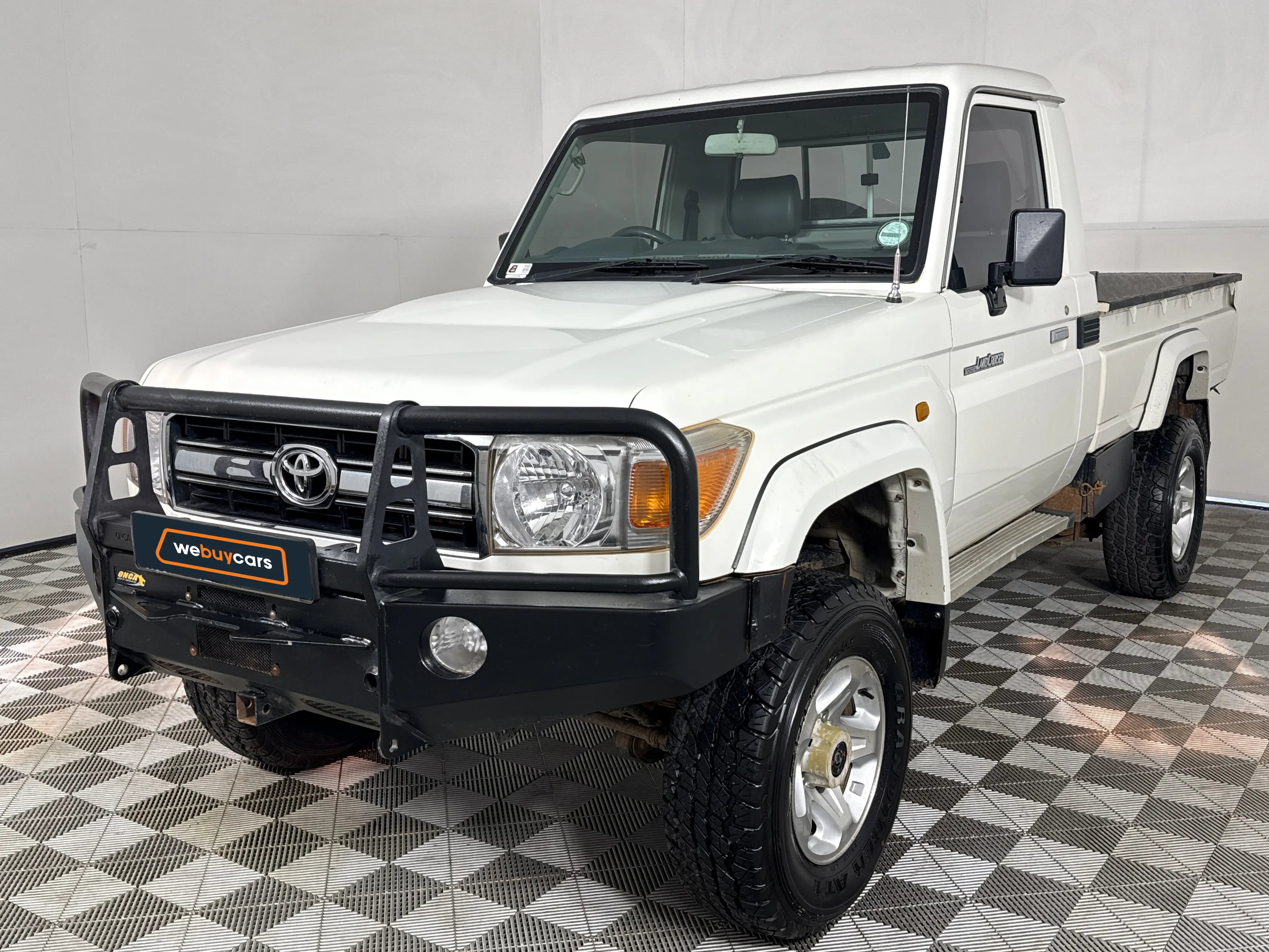 2014 Toyota Land Cruiser 79 4.0p Pick Up Single Cab