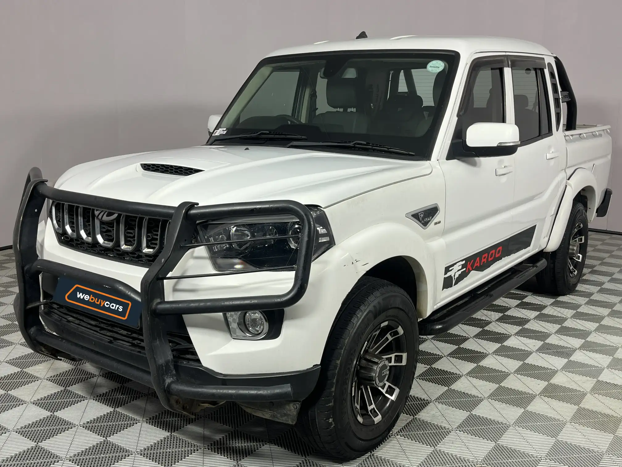2021 Mahindra PIK UP