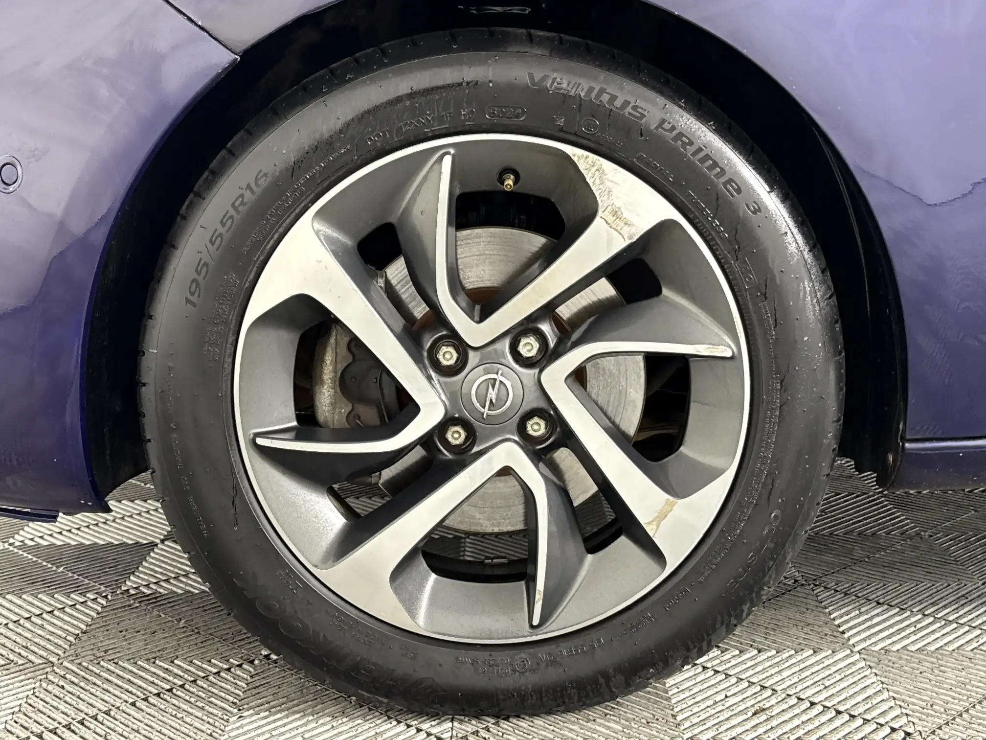 Opel Adam