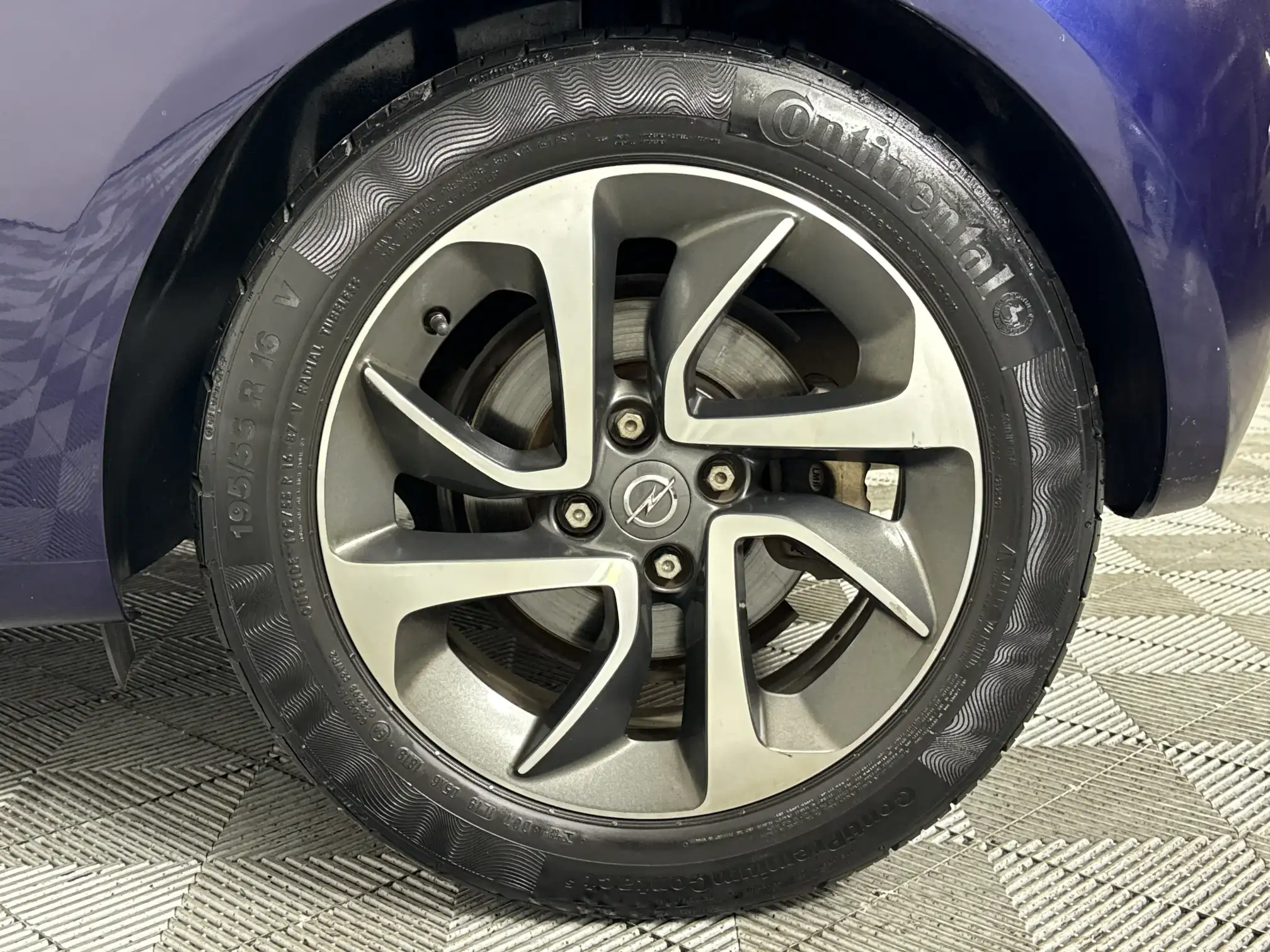 Opel Adam