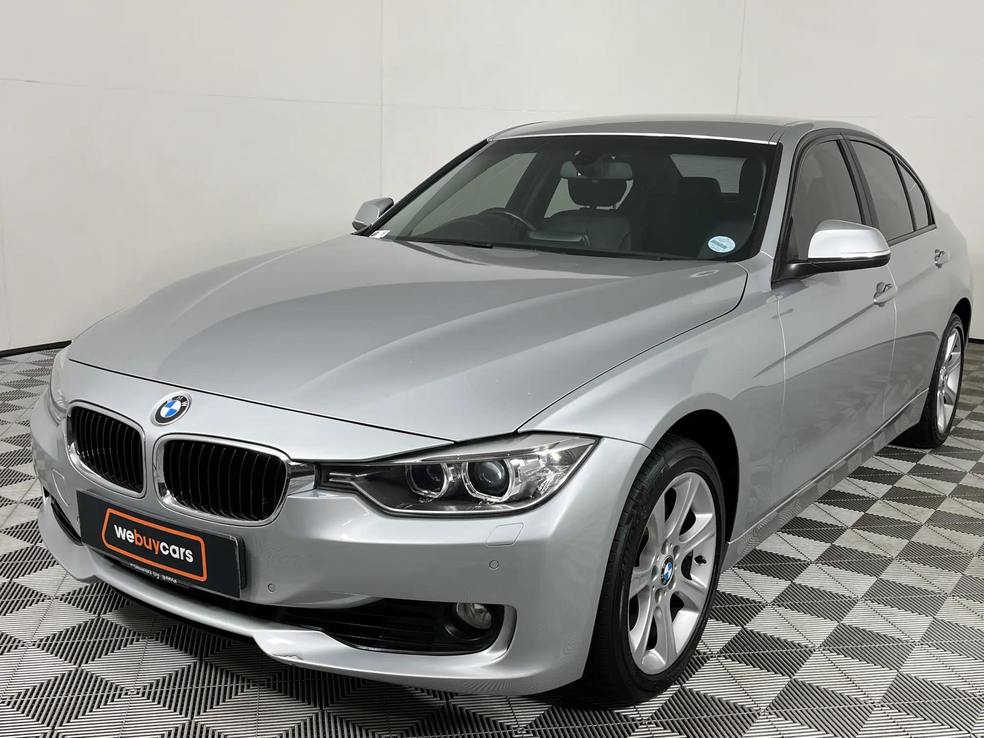 BMW 320i (F30) Steptronic