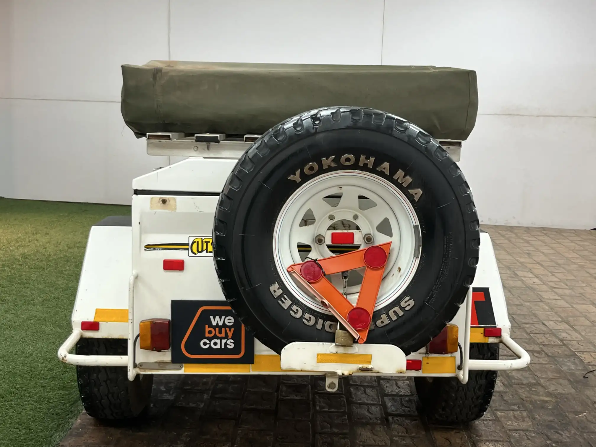Cuts Safari 4x4