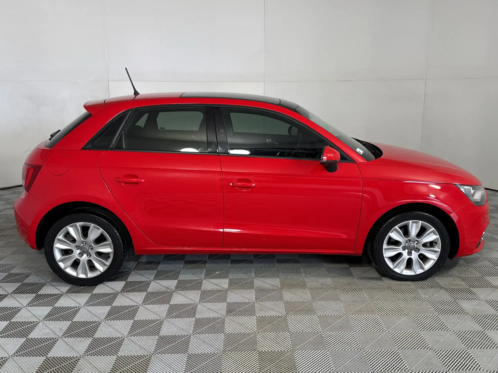 Audi A1