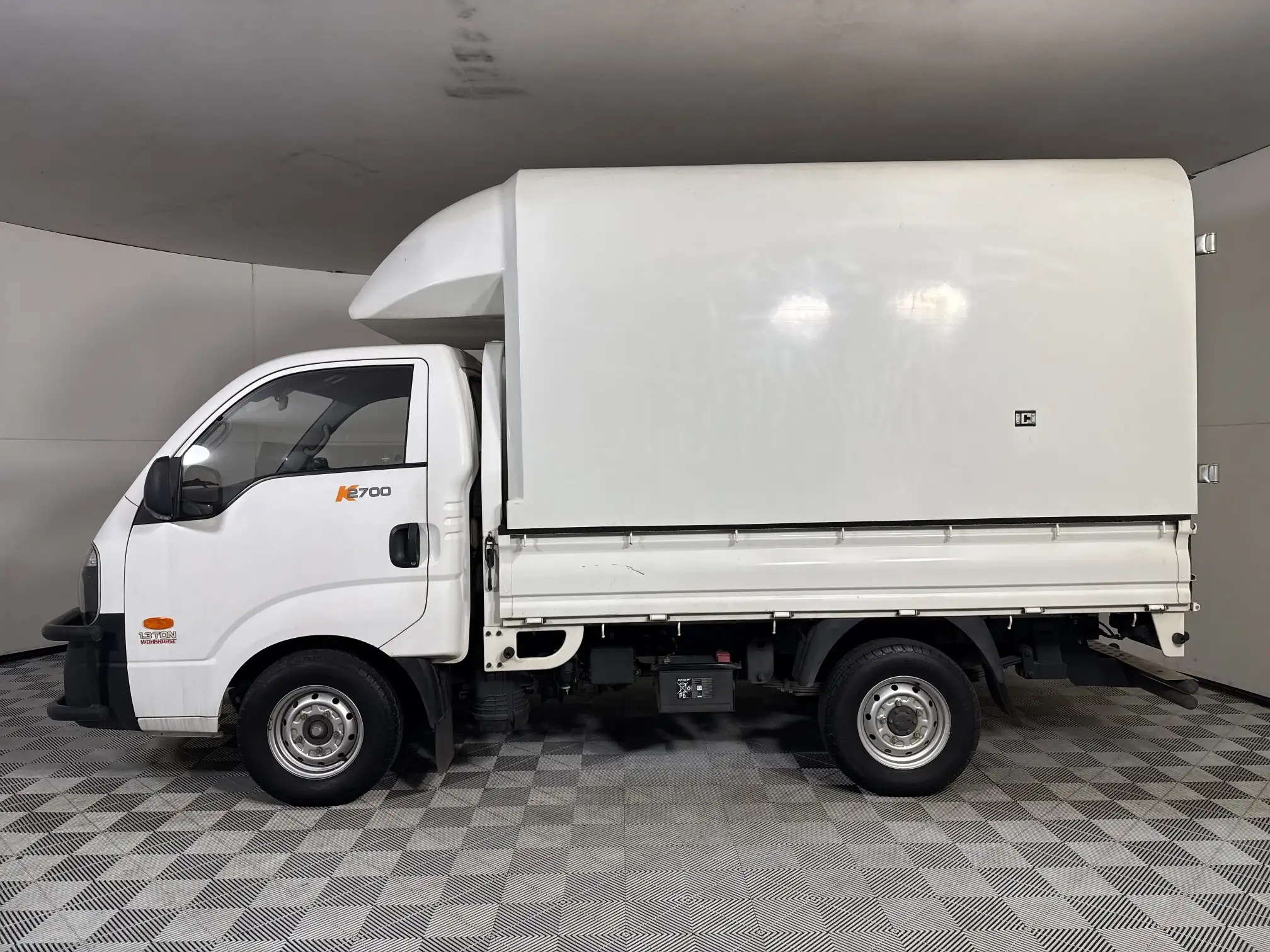 KIA K 2700