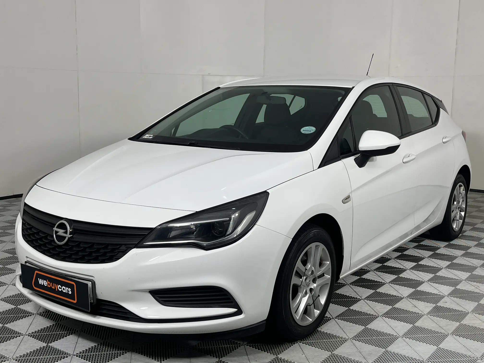 2017 Opel Astra 1.0T Essentia (5dr)