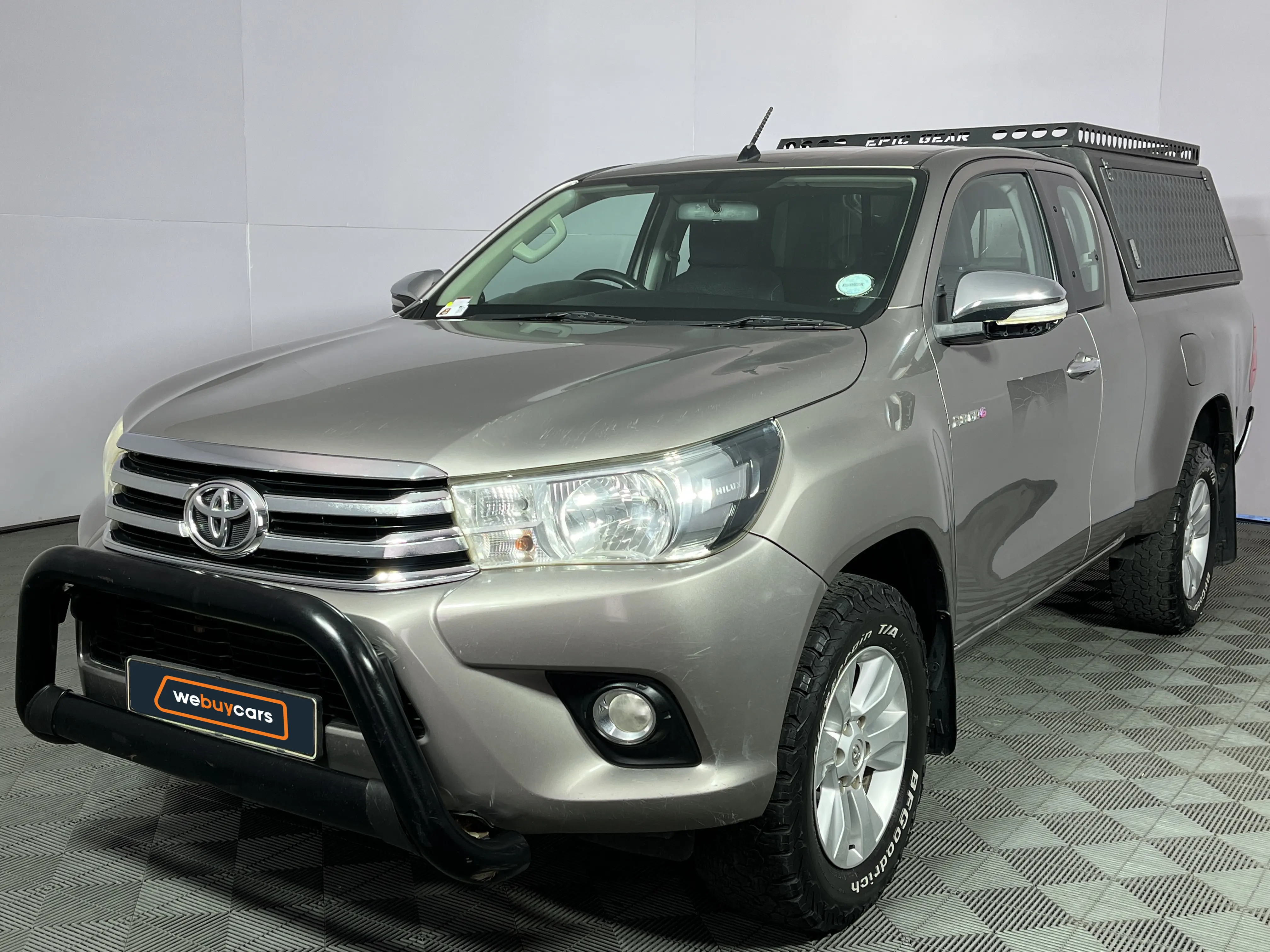 2016 Toyota Hilux 2.8 Gd-6 RB Raider Pick Up E/cab