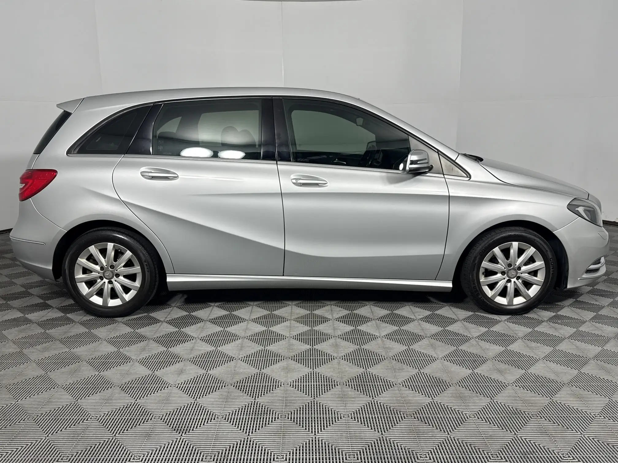Mercedes-Benz B Class
