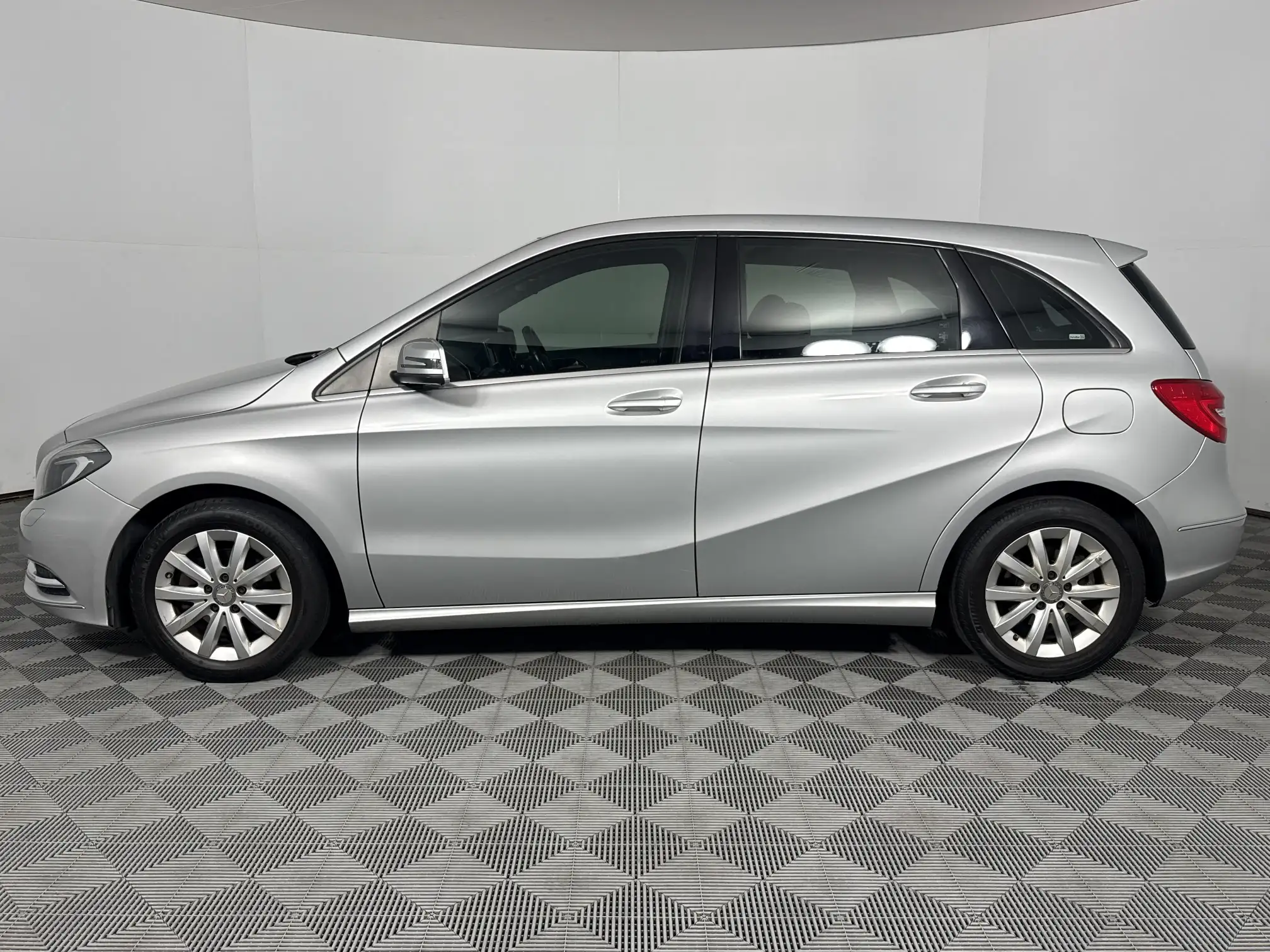 Mercedes-Benz B Class