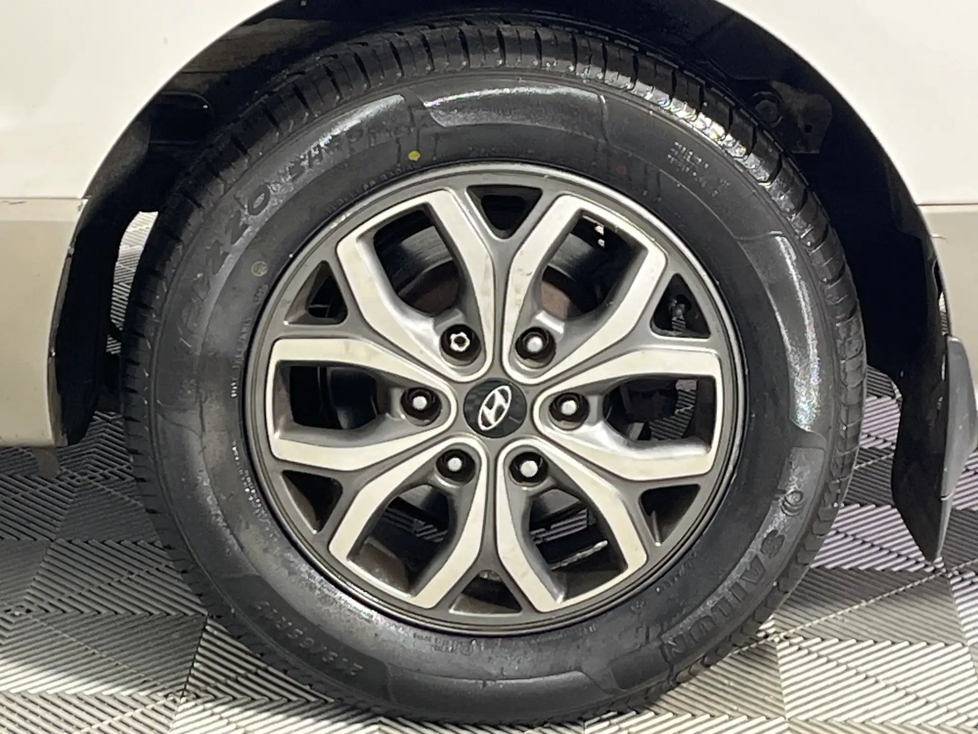 Hyundai H-1