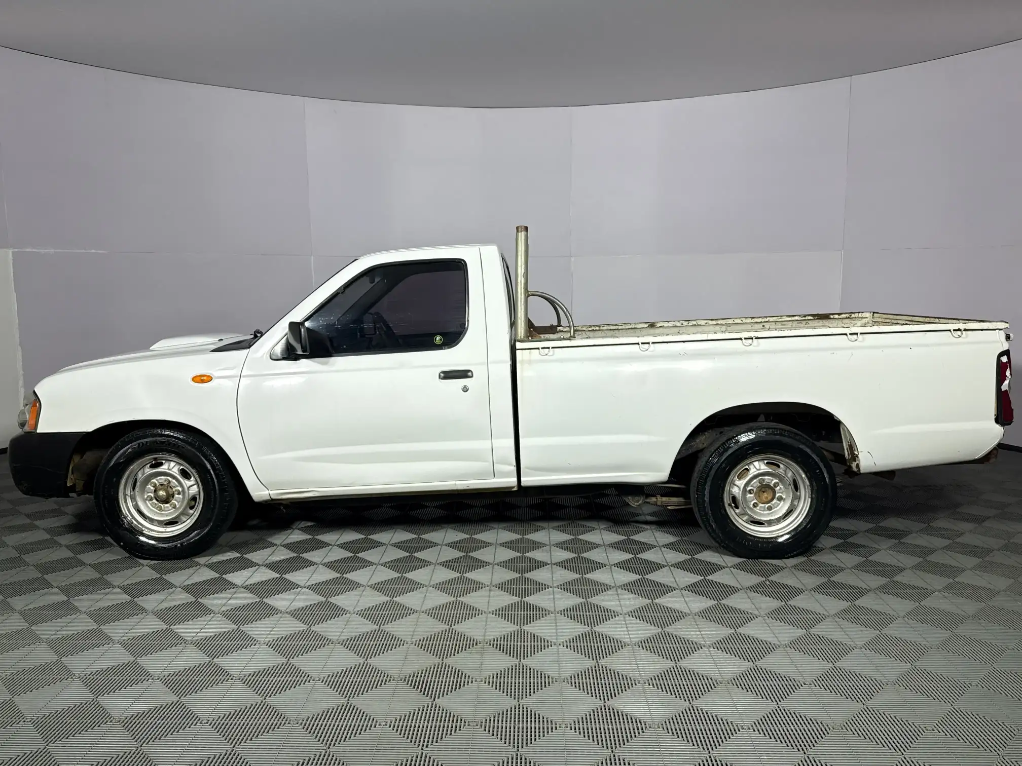 Nissan Hardbody