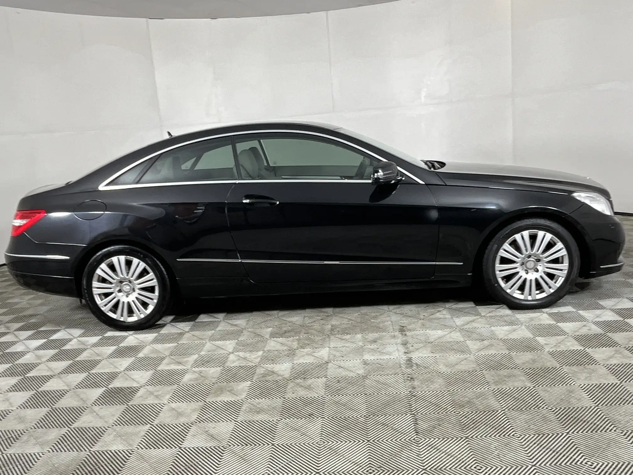 Mercedes-Benz E Class Coupe
