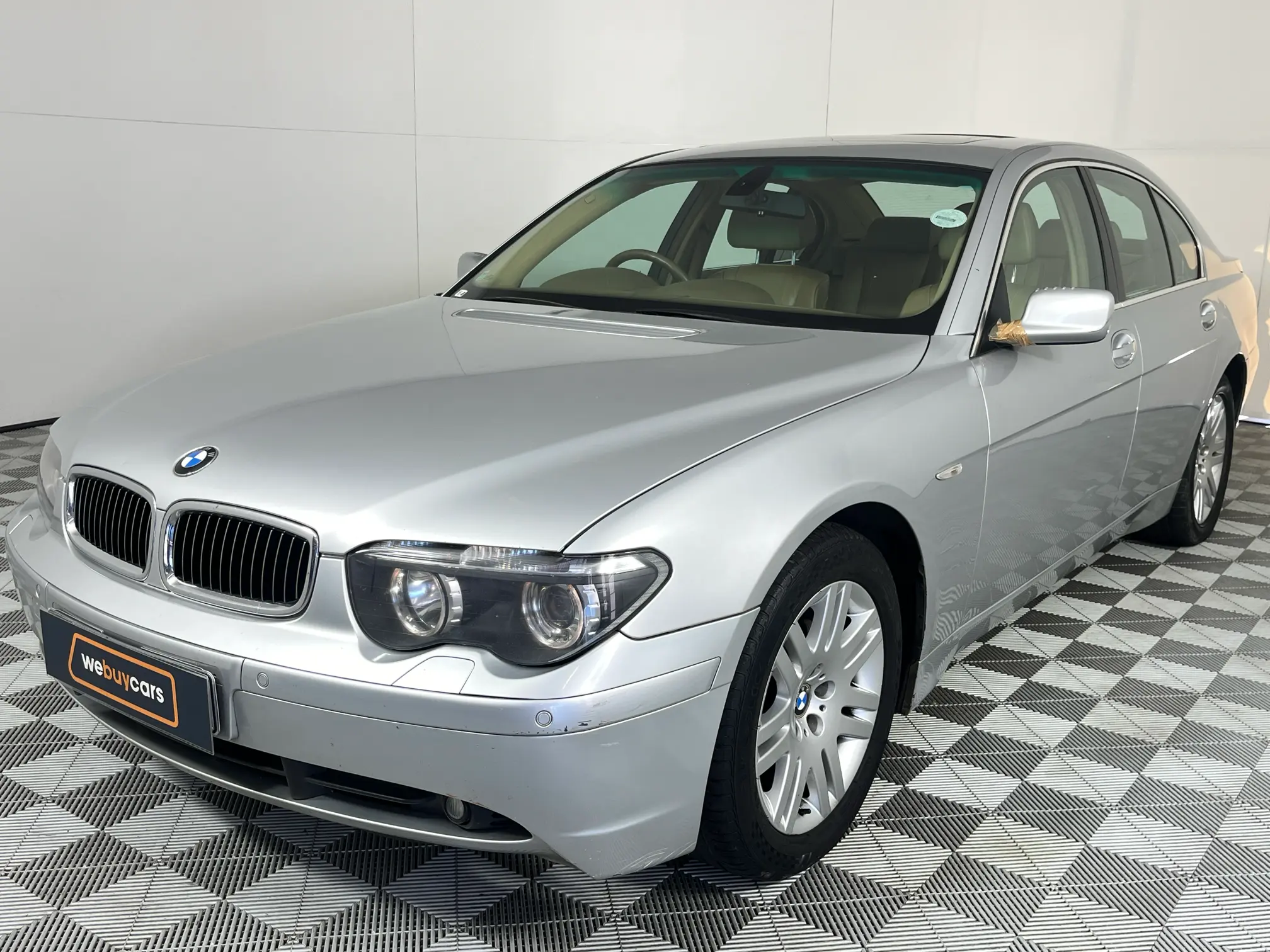 2002 BMW 7 Series 735i (E65)