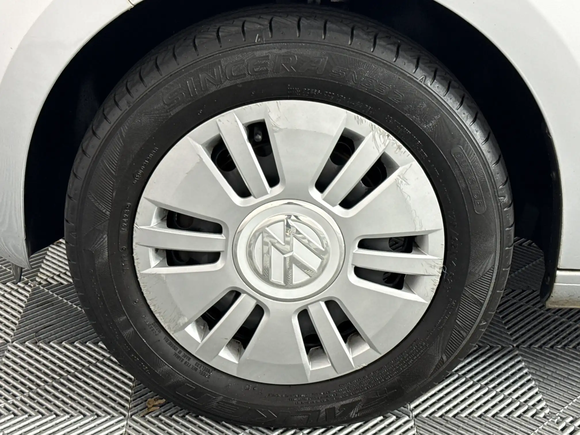 Volkswagen UP