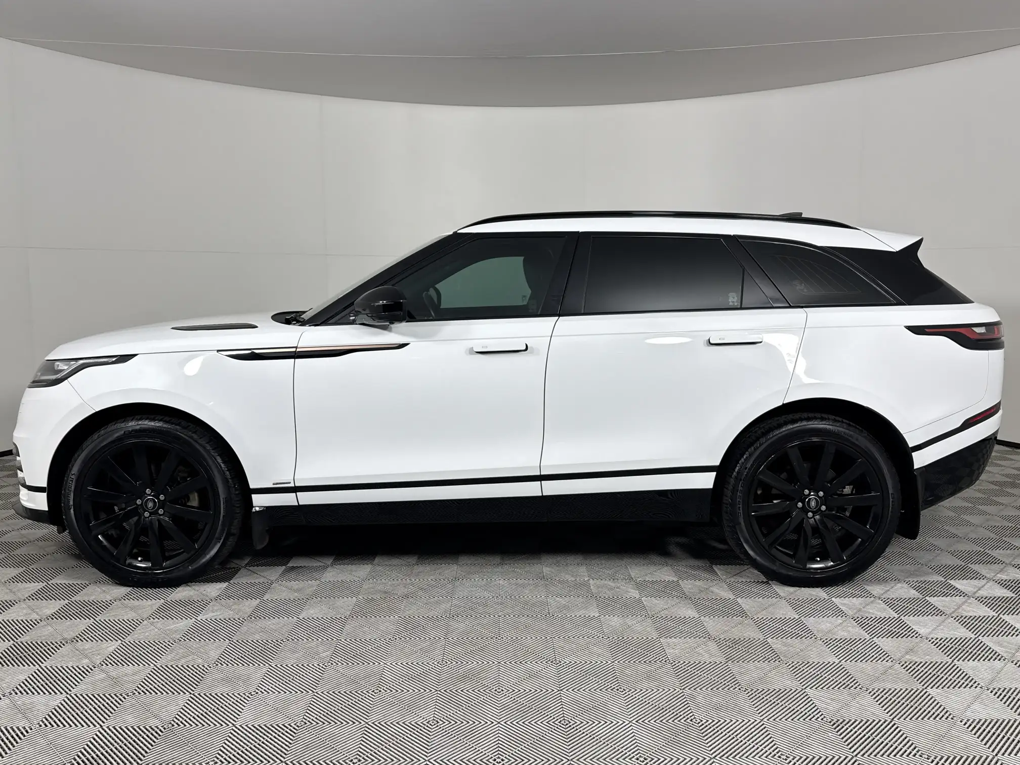 Land Rover Velar