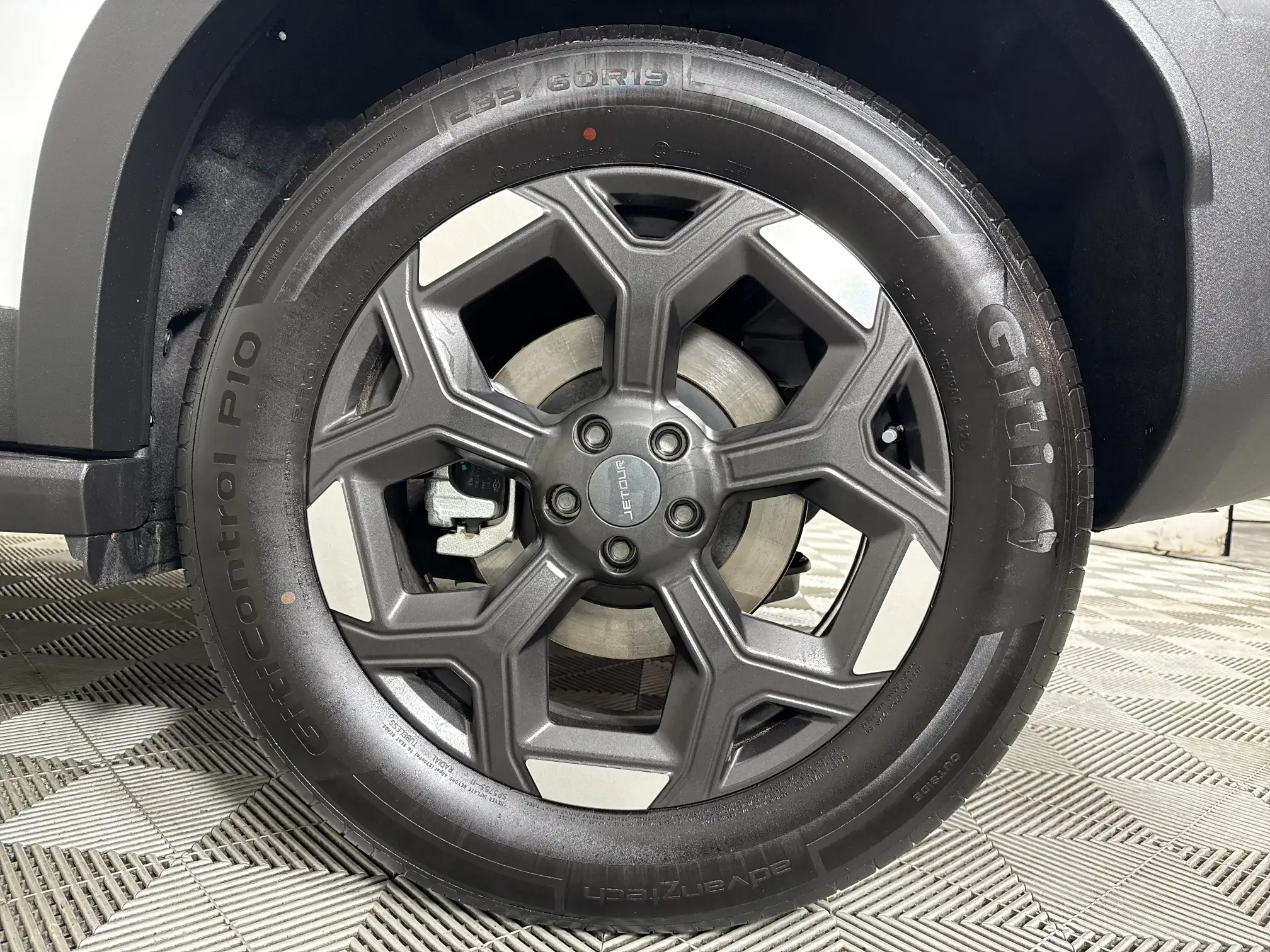 Jetour T1