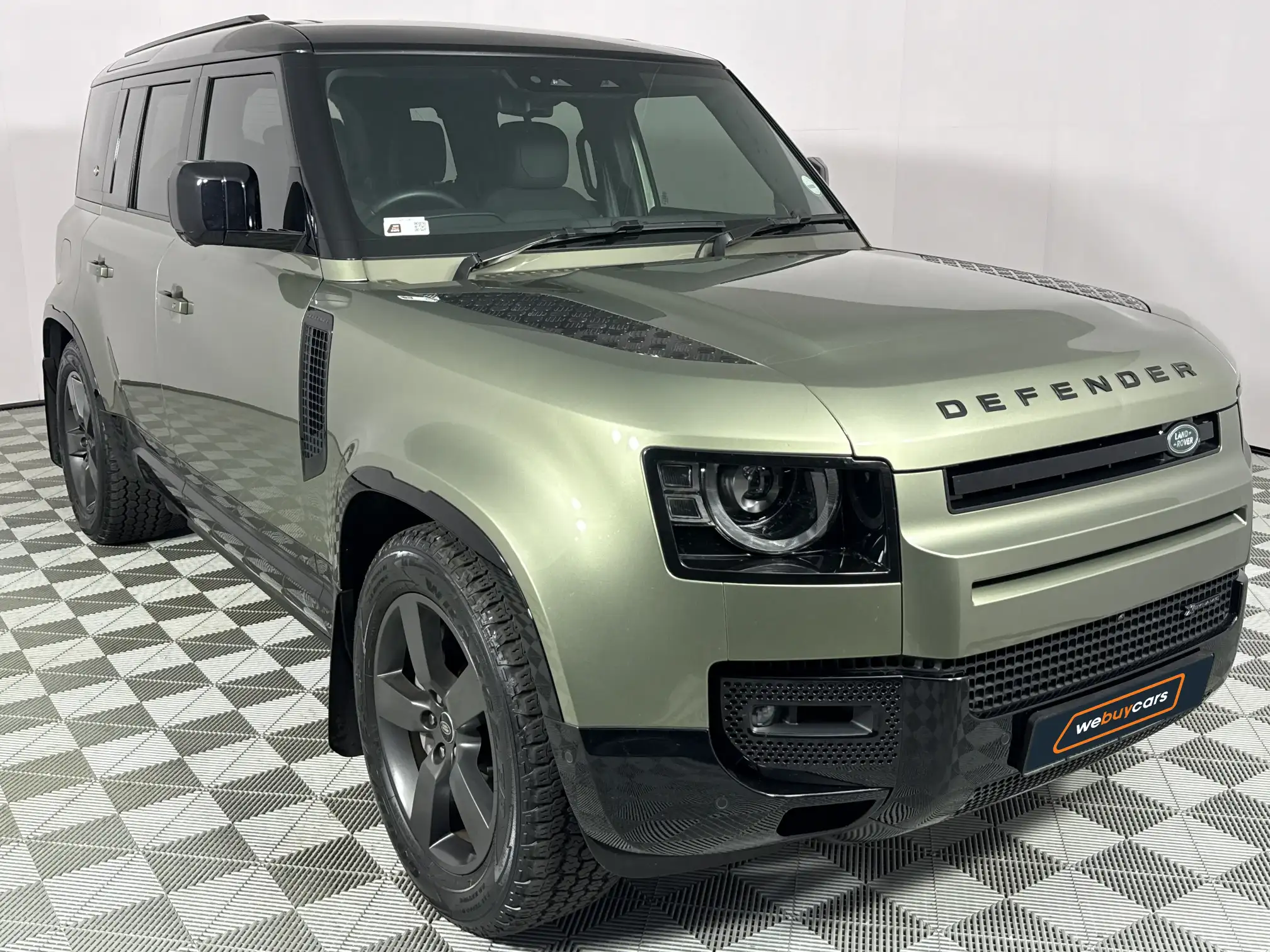 Land Rover Defender 110