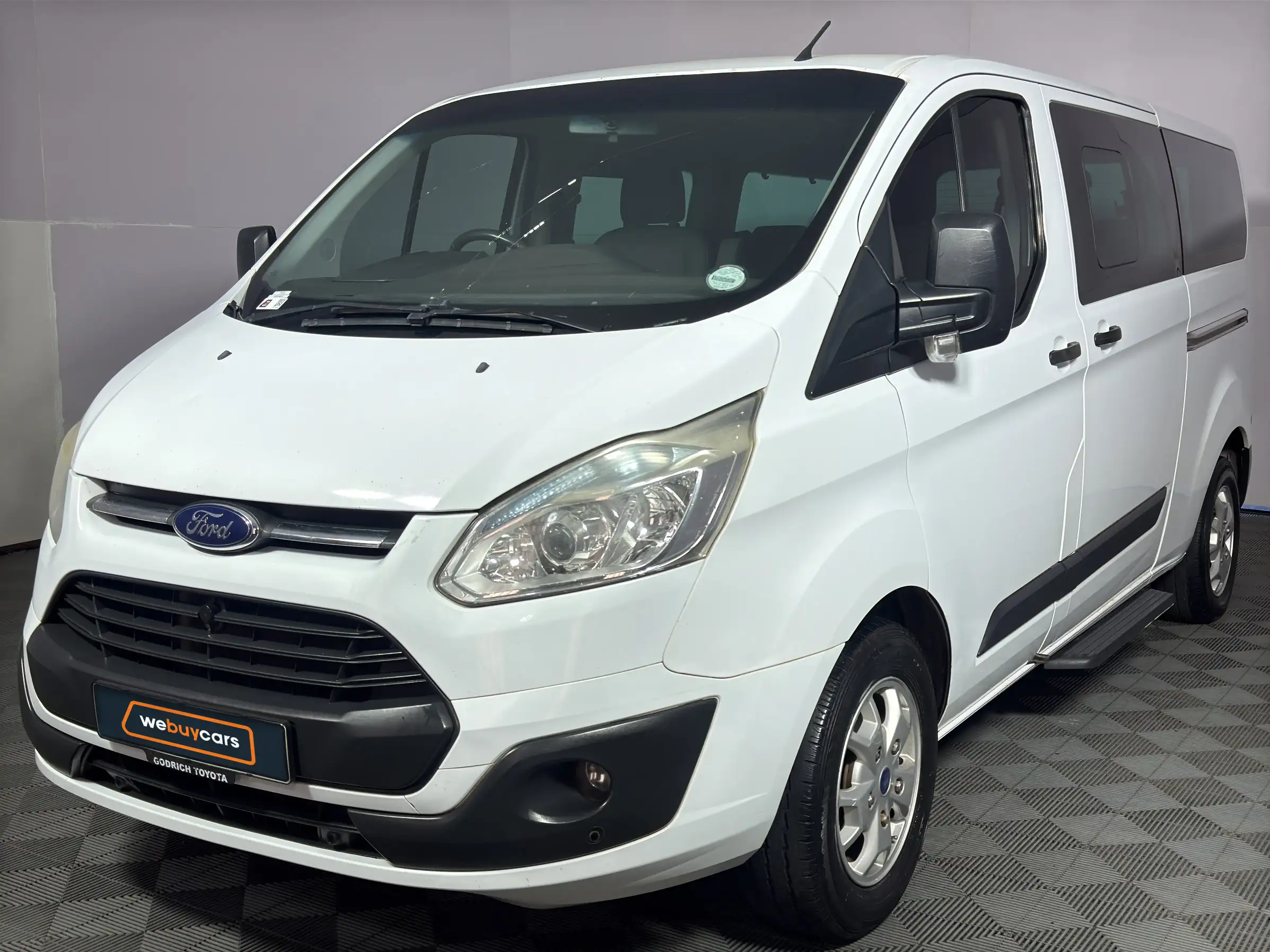 2015 Ford Tourneo