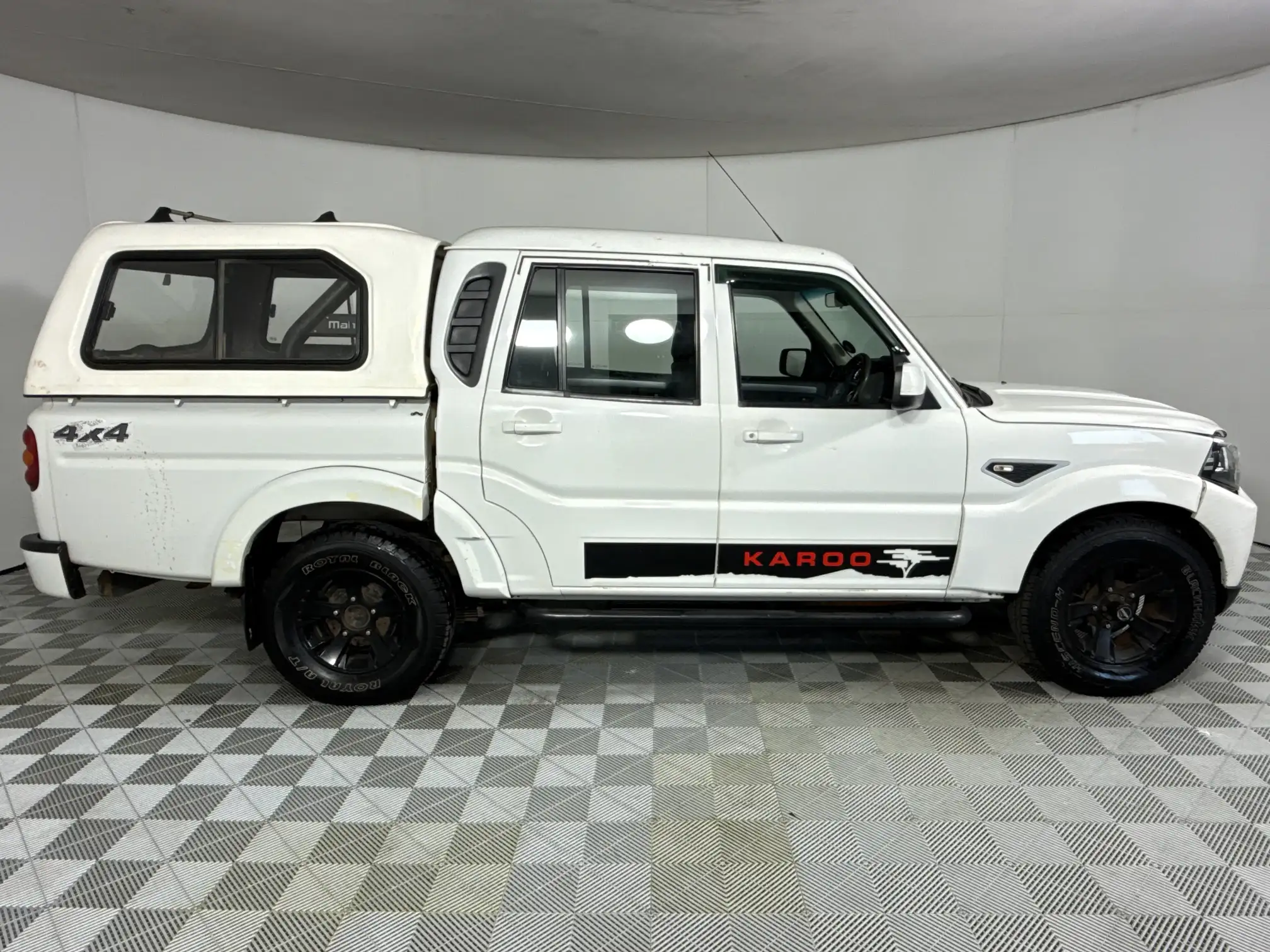 Mahindra PIK UP