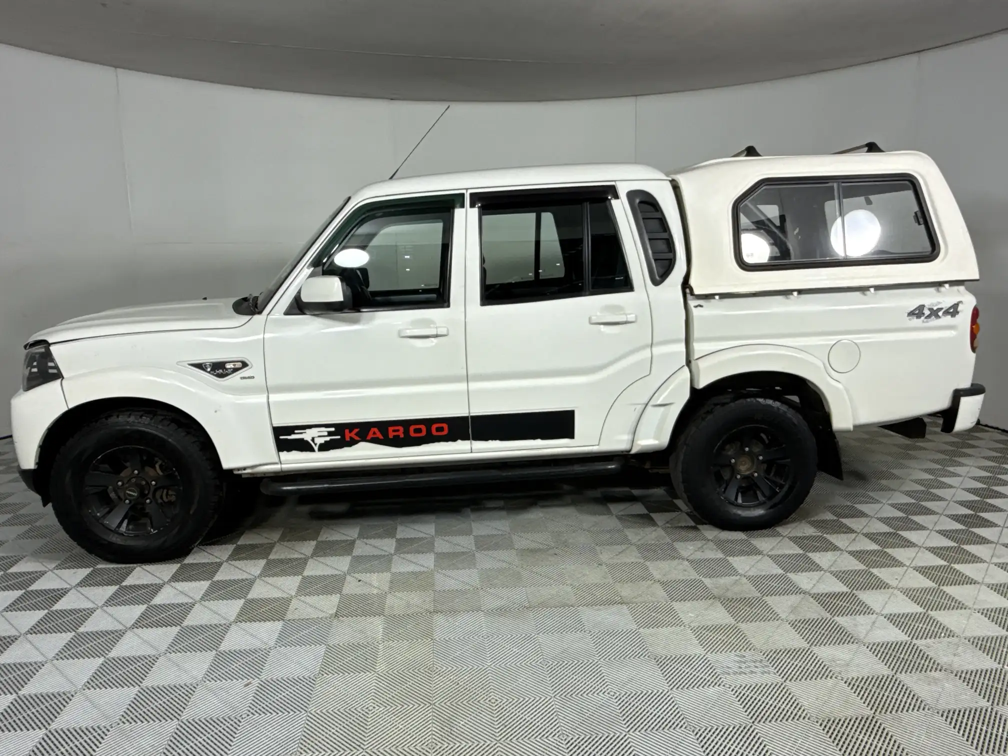 Mahindra PIK UP