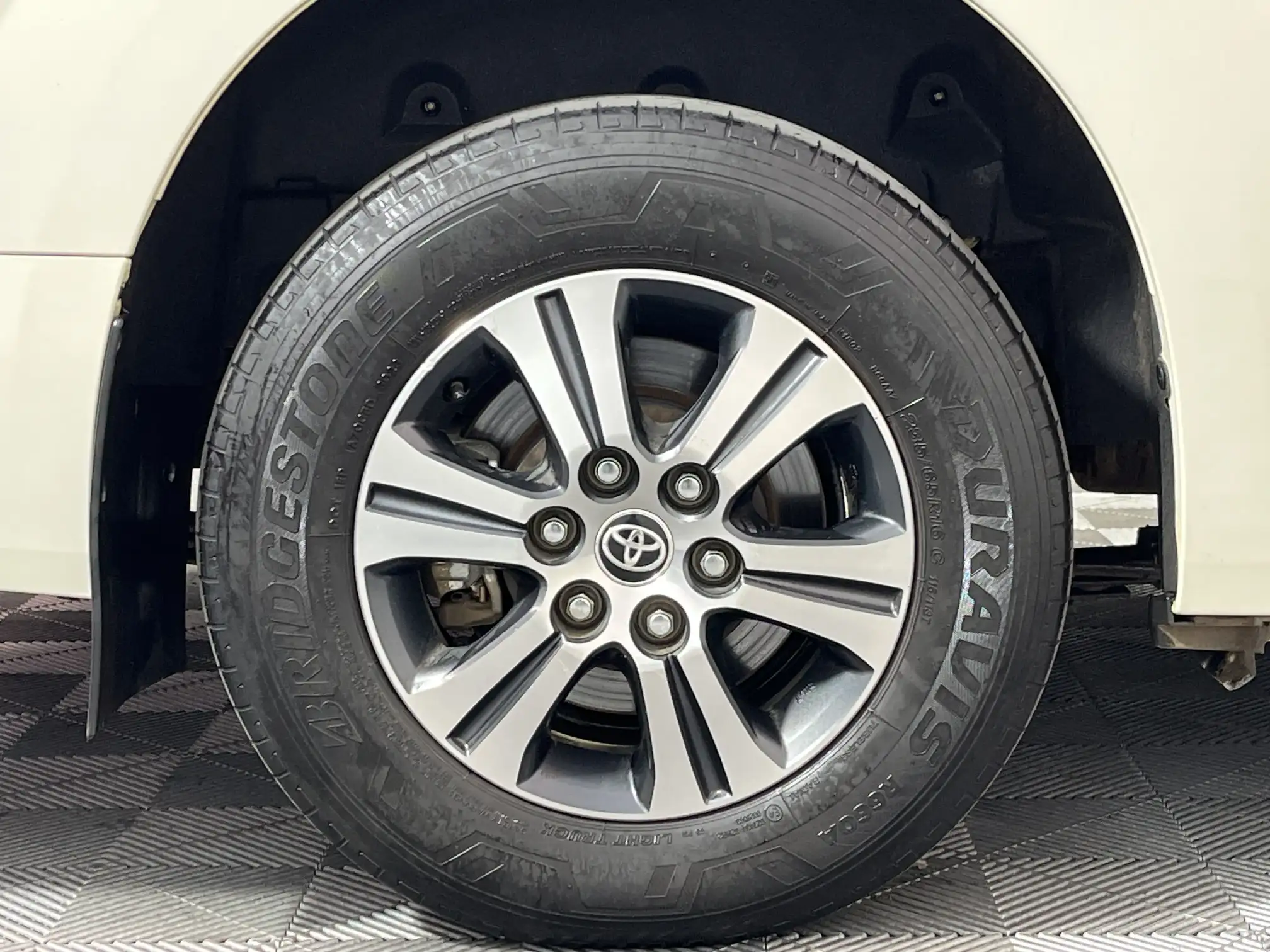 Toyota Quantum