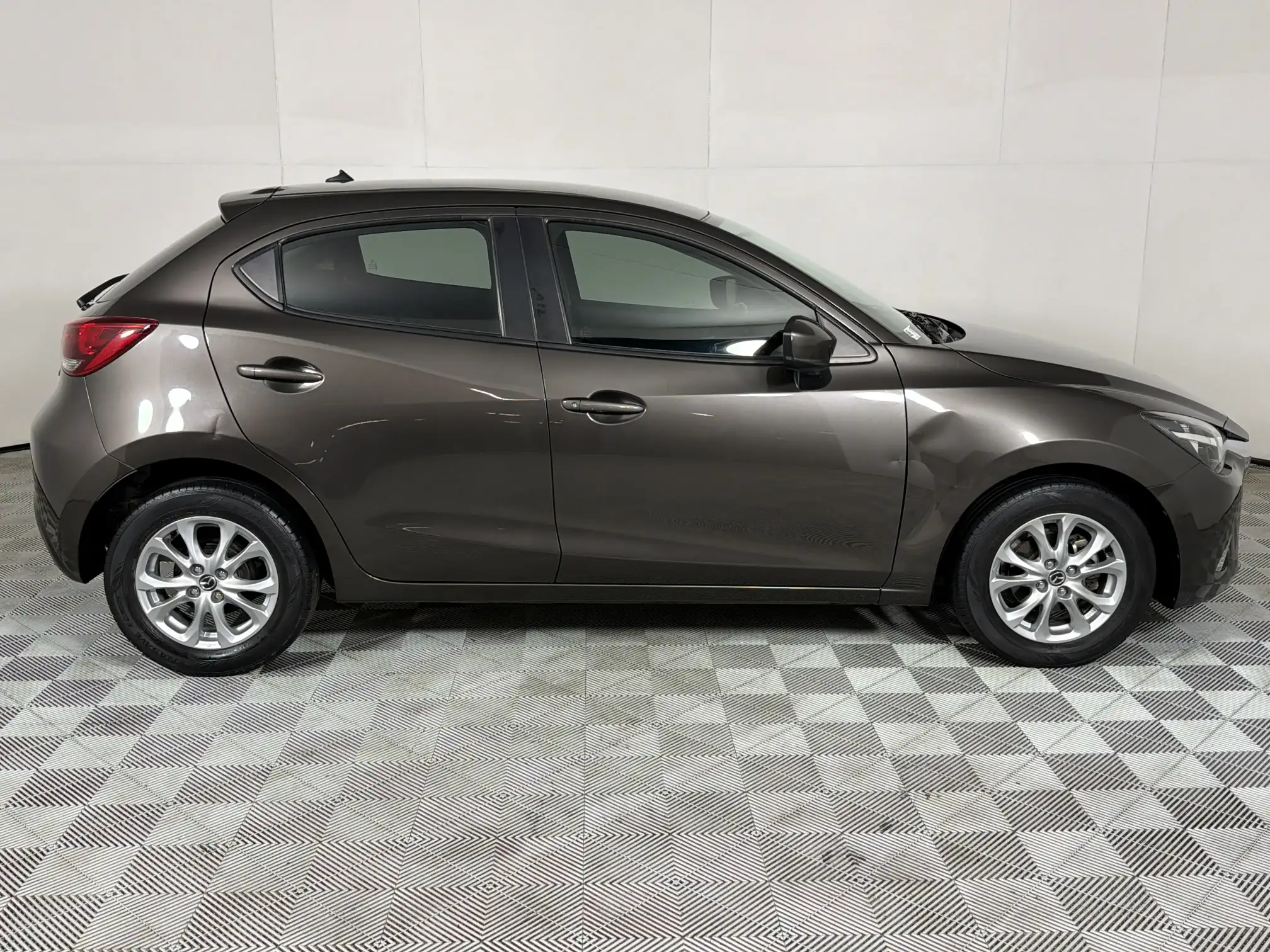 Mazda Mazda 2