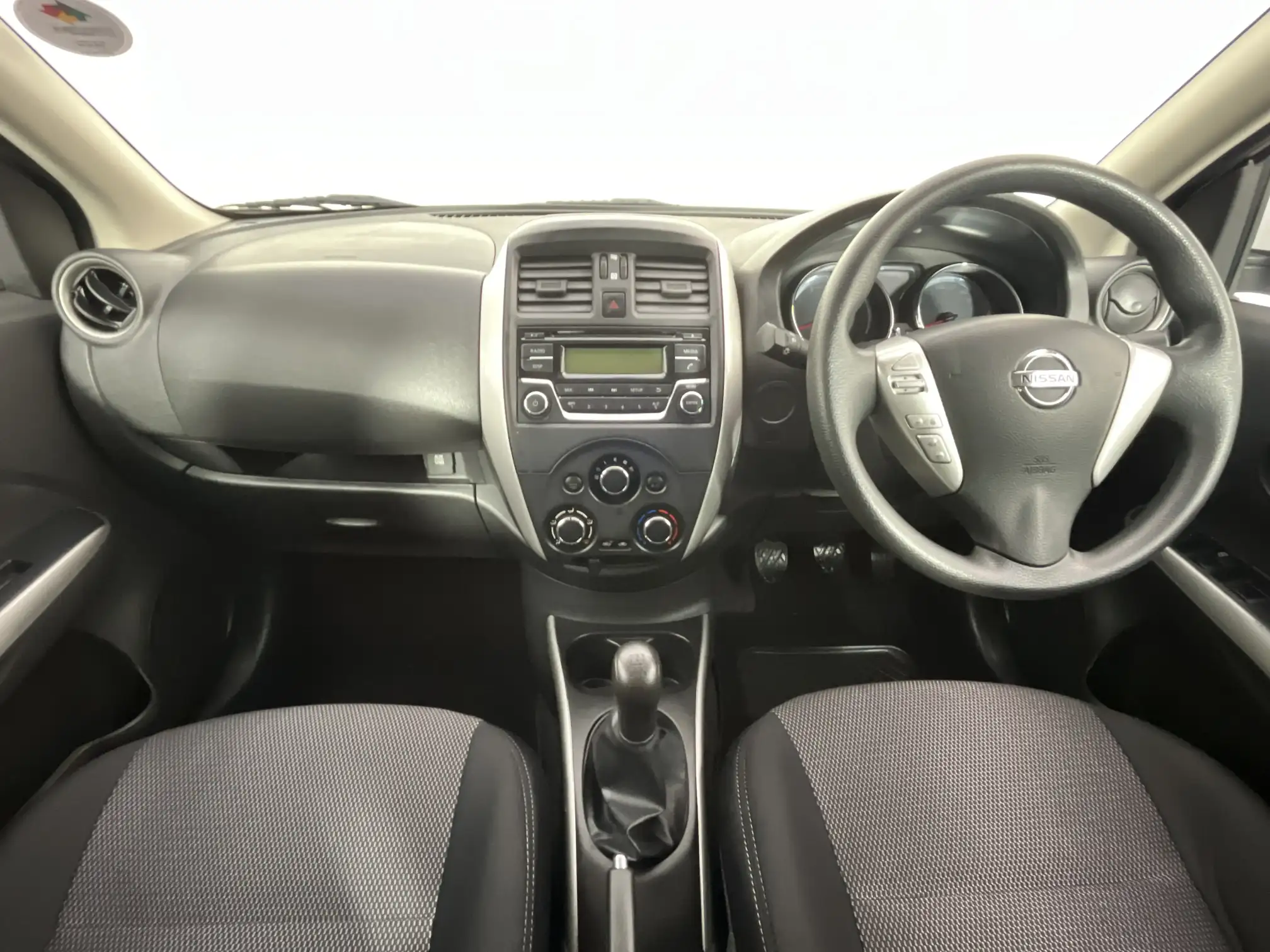 Nissan Almera