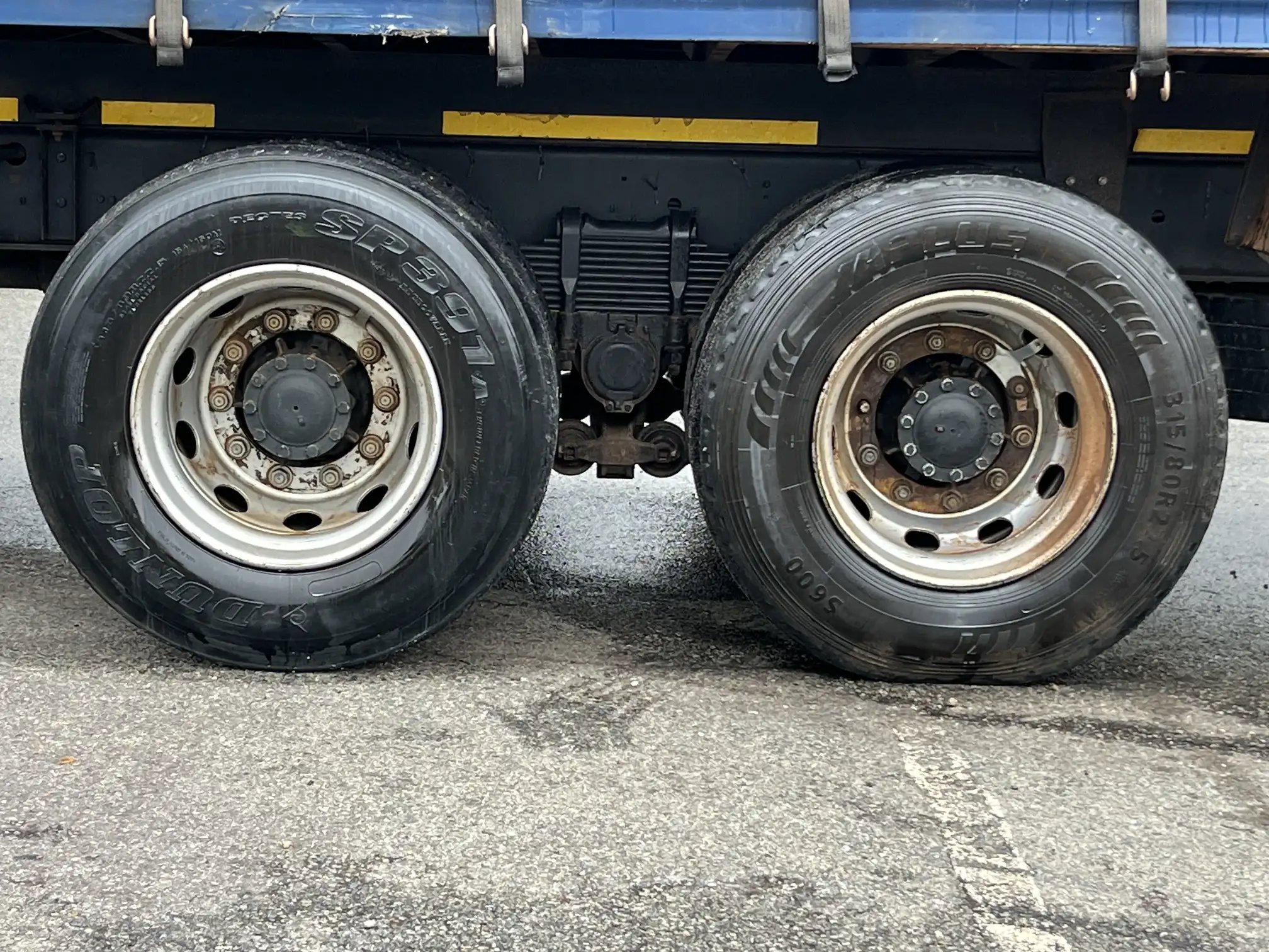 Isuzu 1400