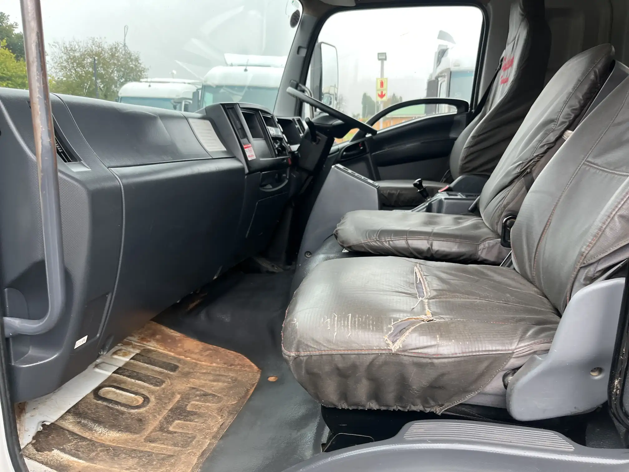 Isuzu 1400