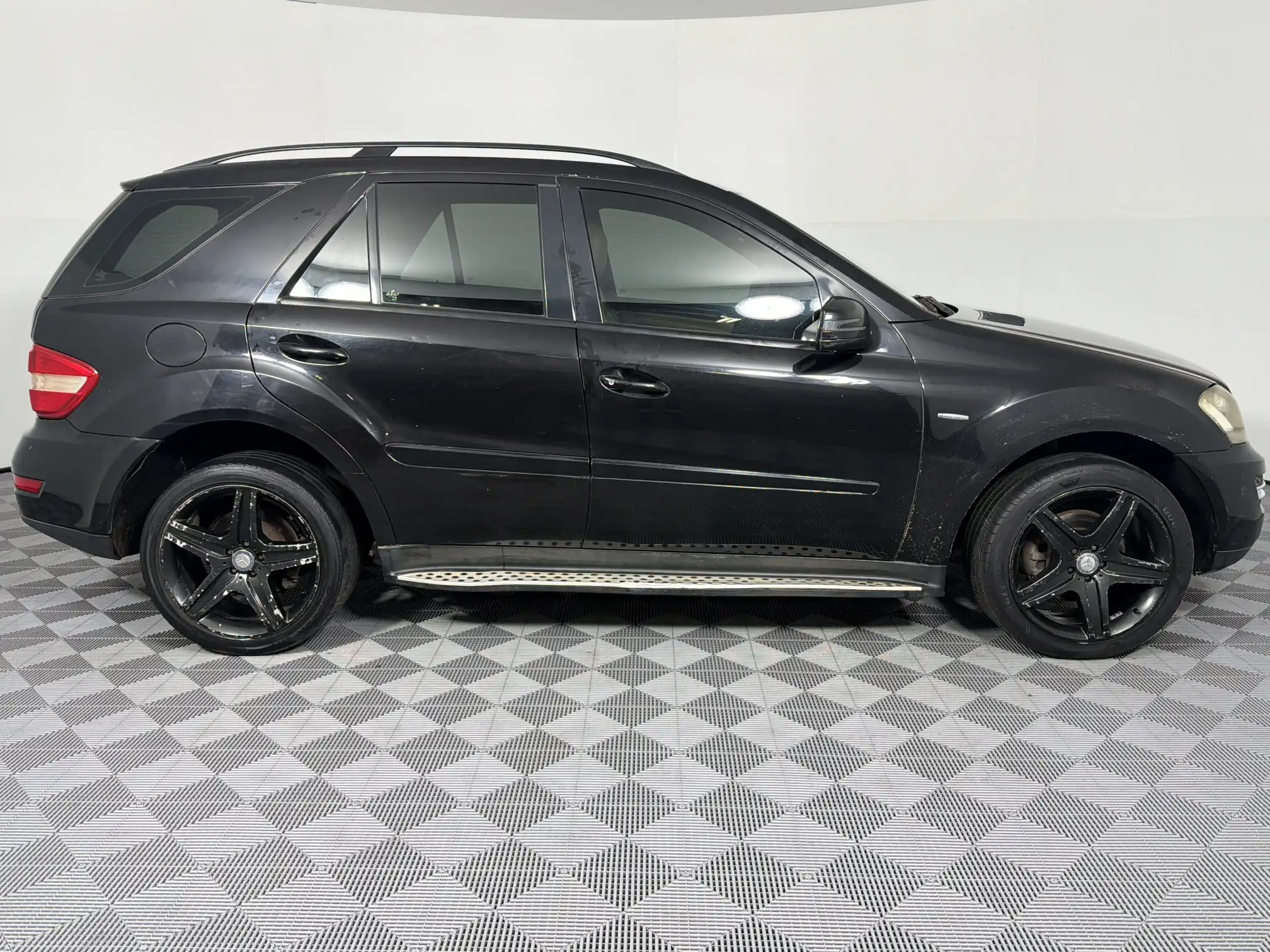 Mercedes-Benz M Class