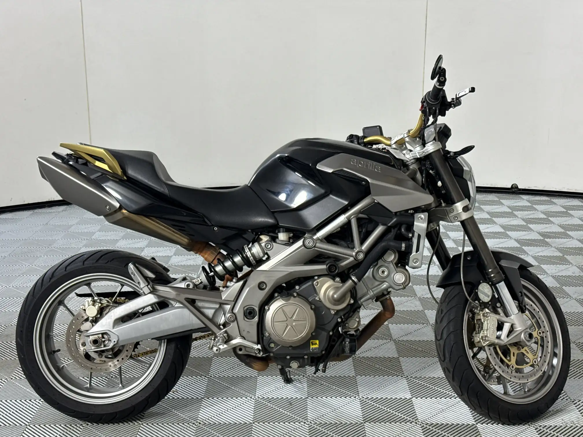 2009 Aprilia Shiver