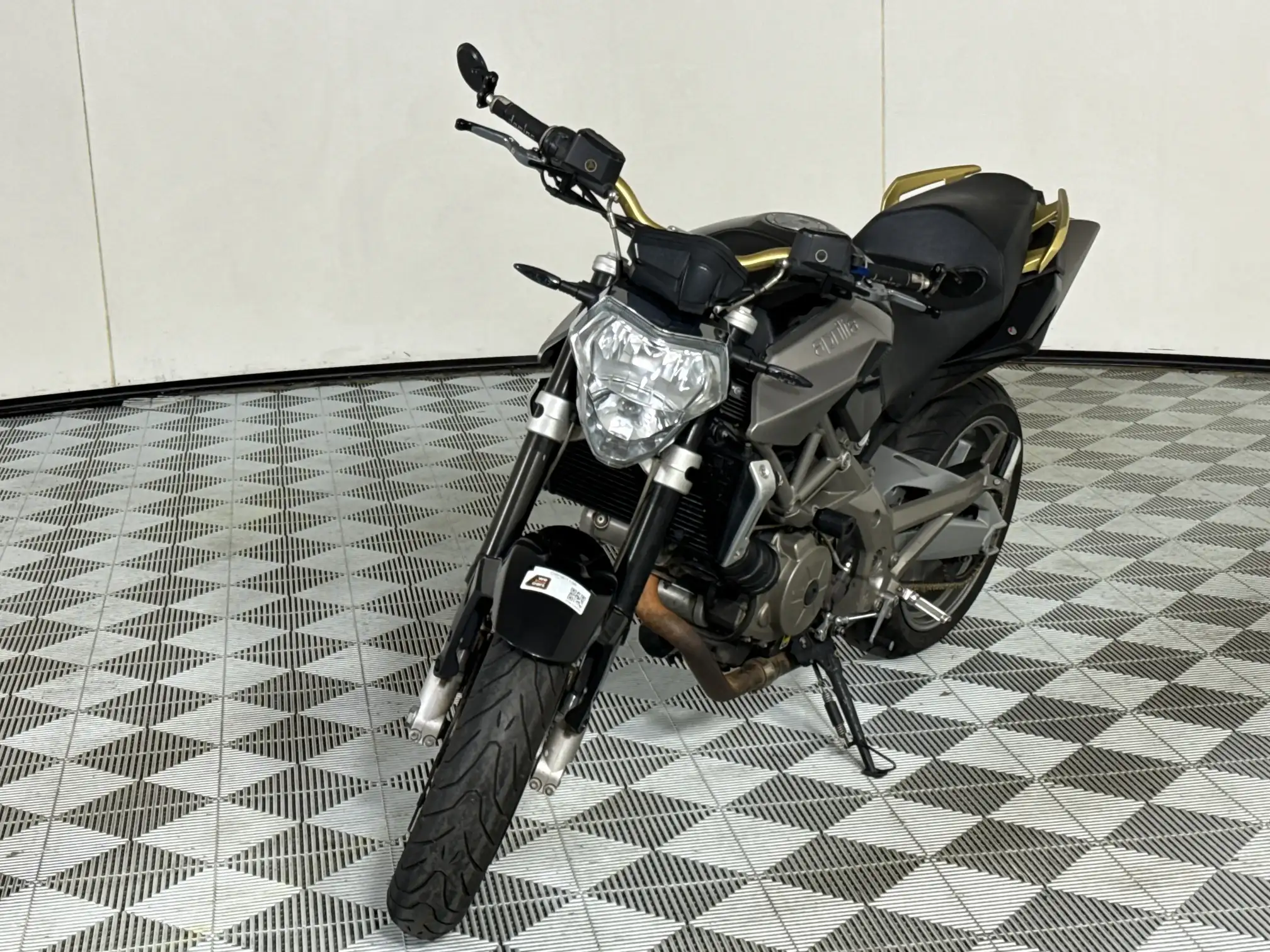 Aprilia Shiver