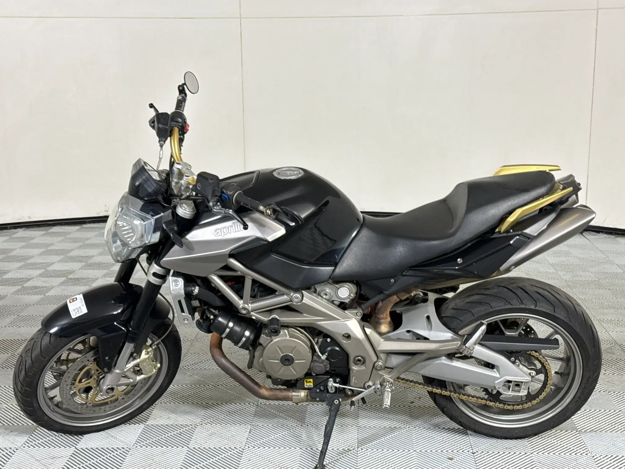 Aprilia Shiver