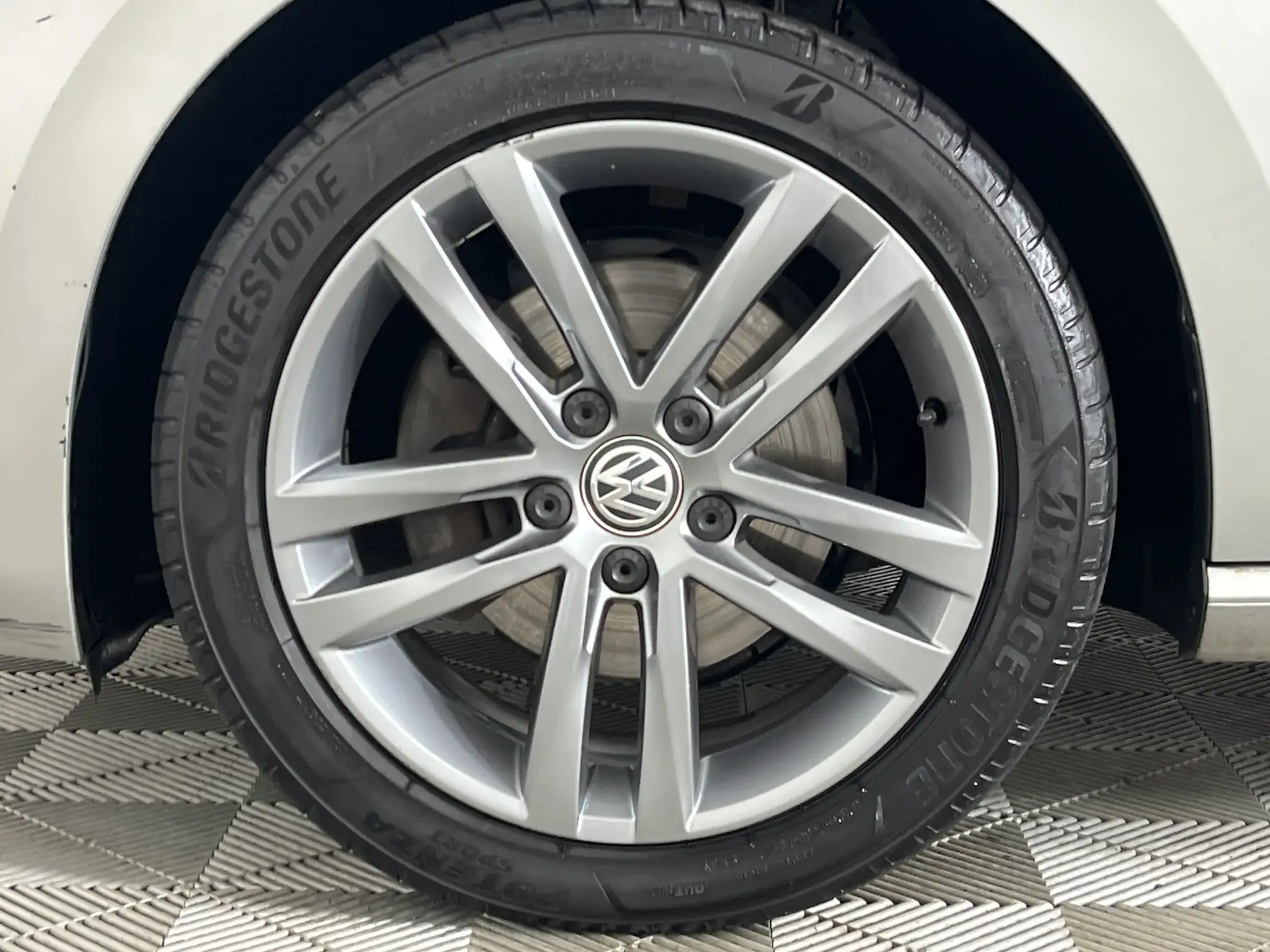 Volkswagen Golf SV