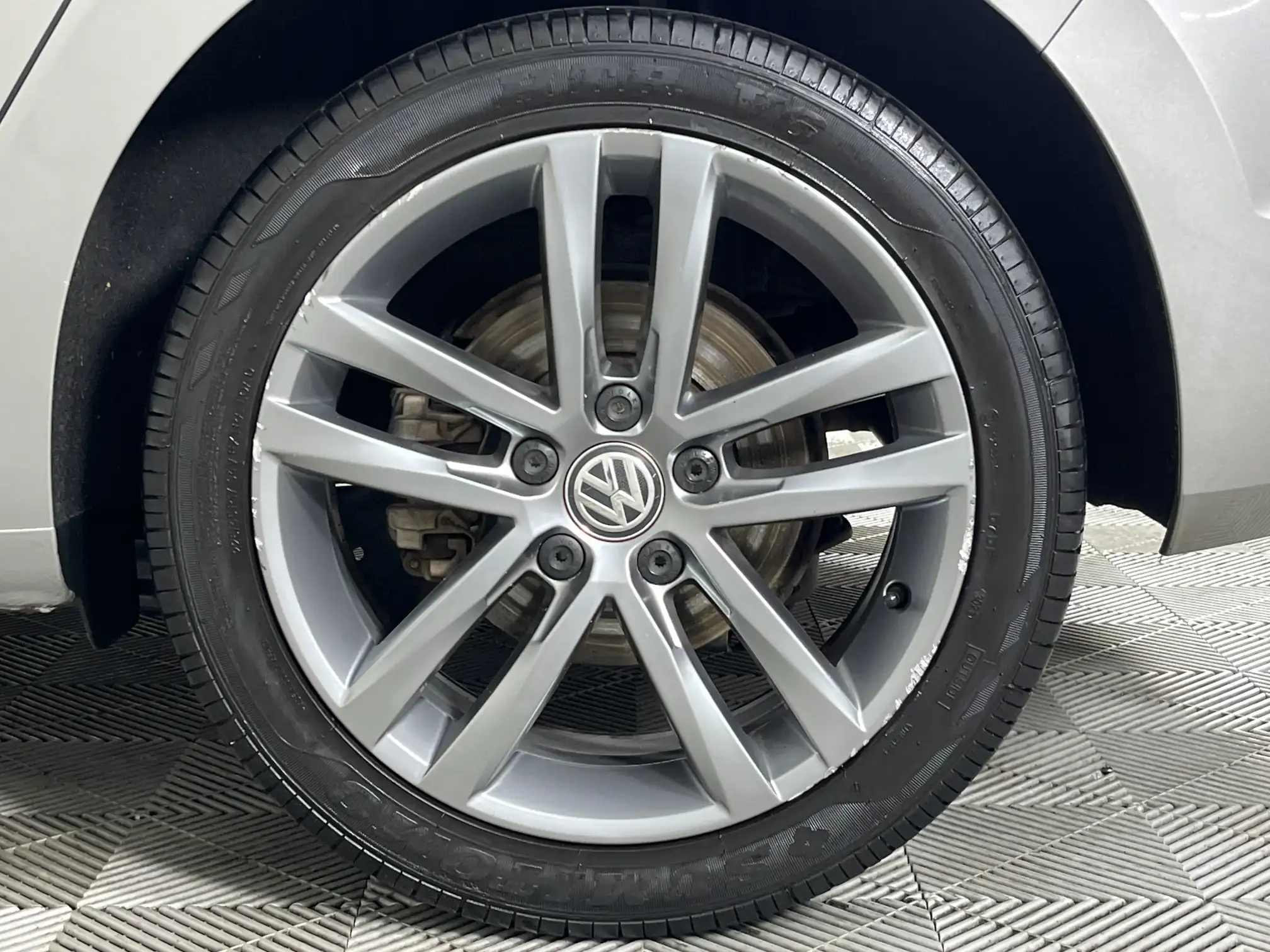 Volkswagen Golf SV