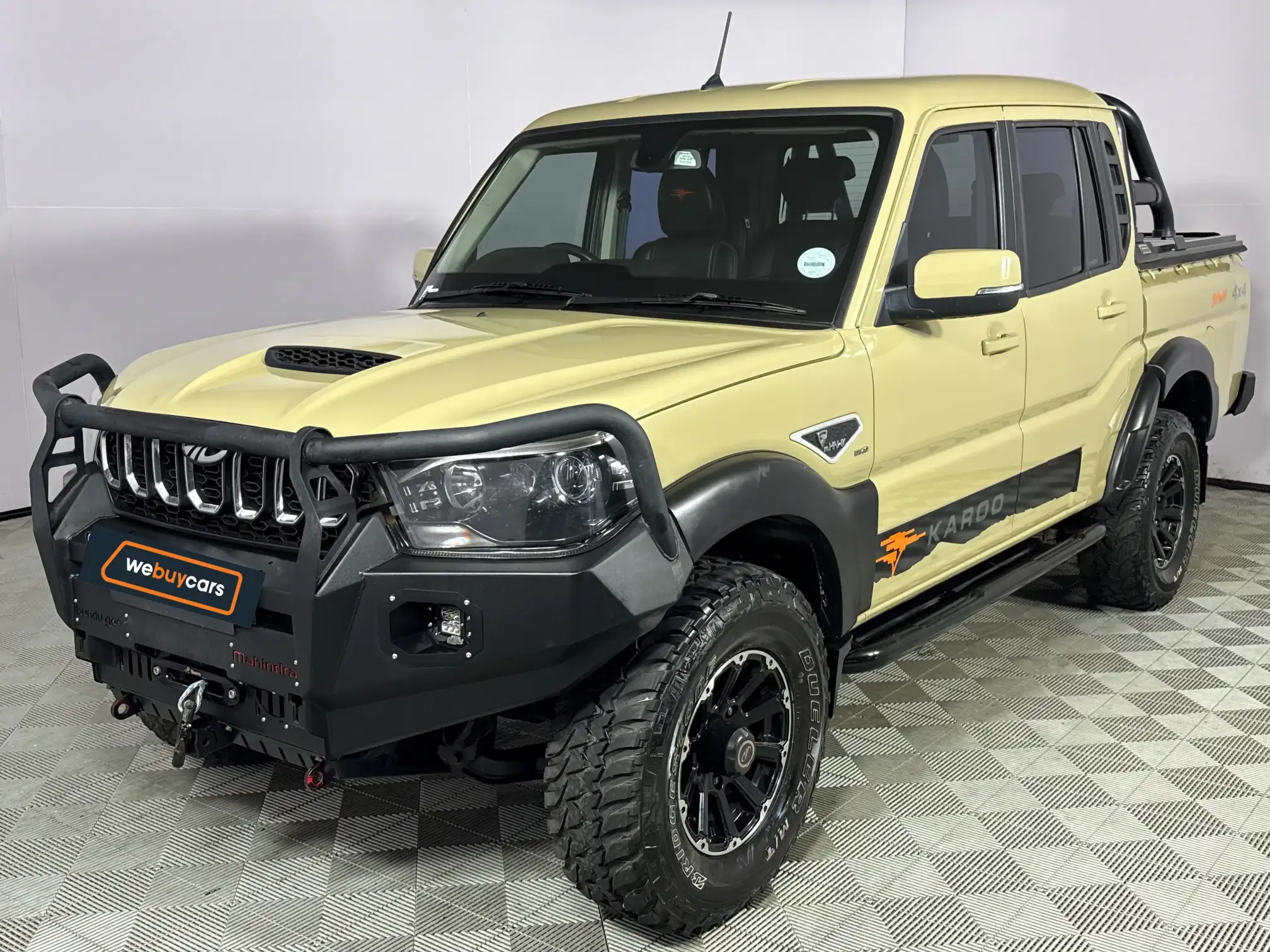 2023 Mahindra PIK UP