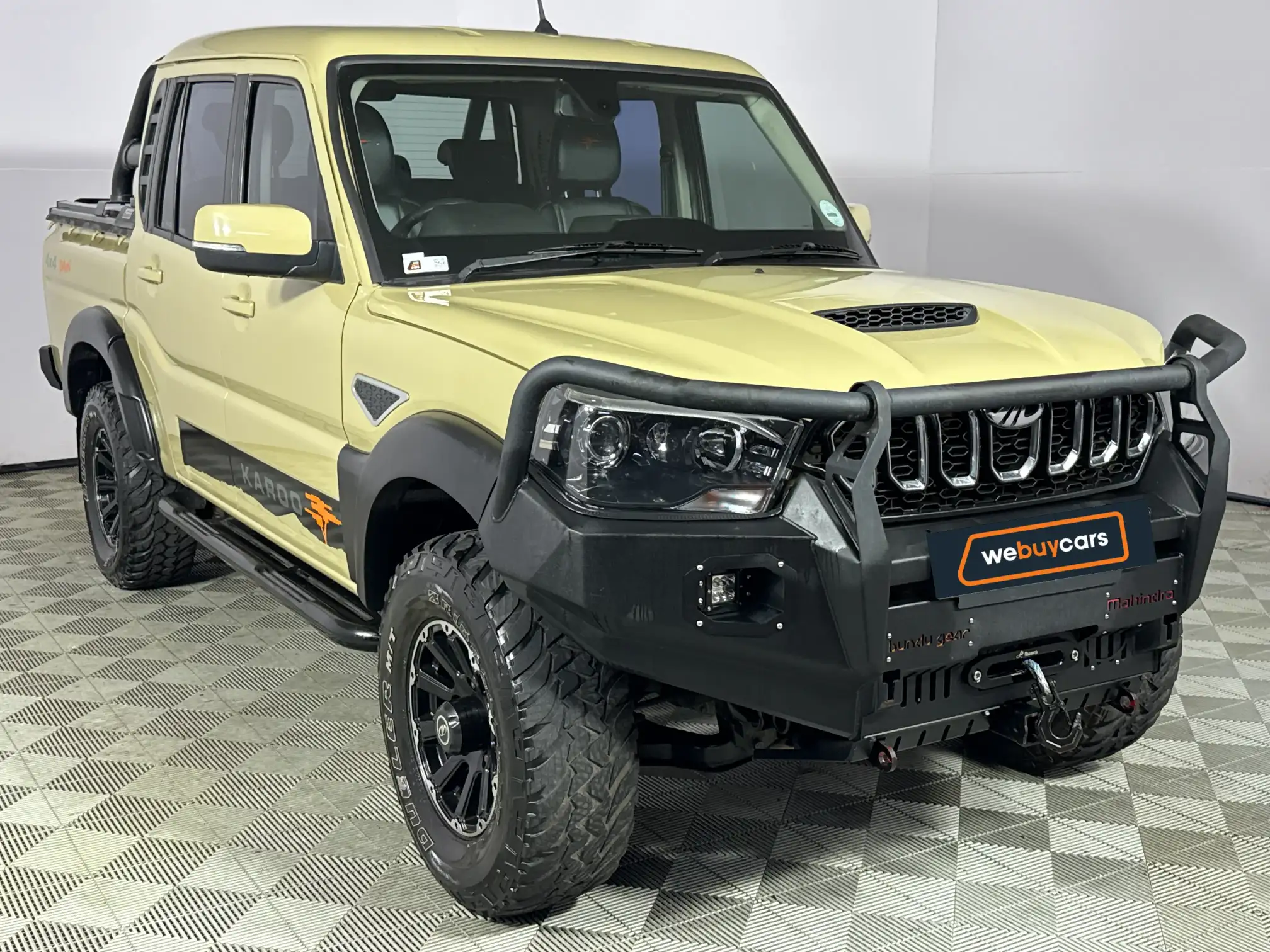 Mahindra PIK UP