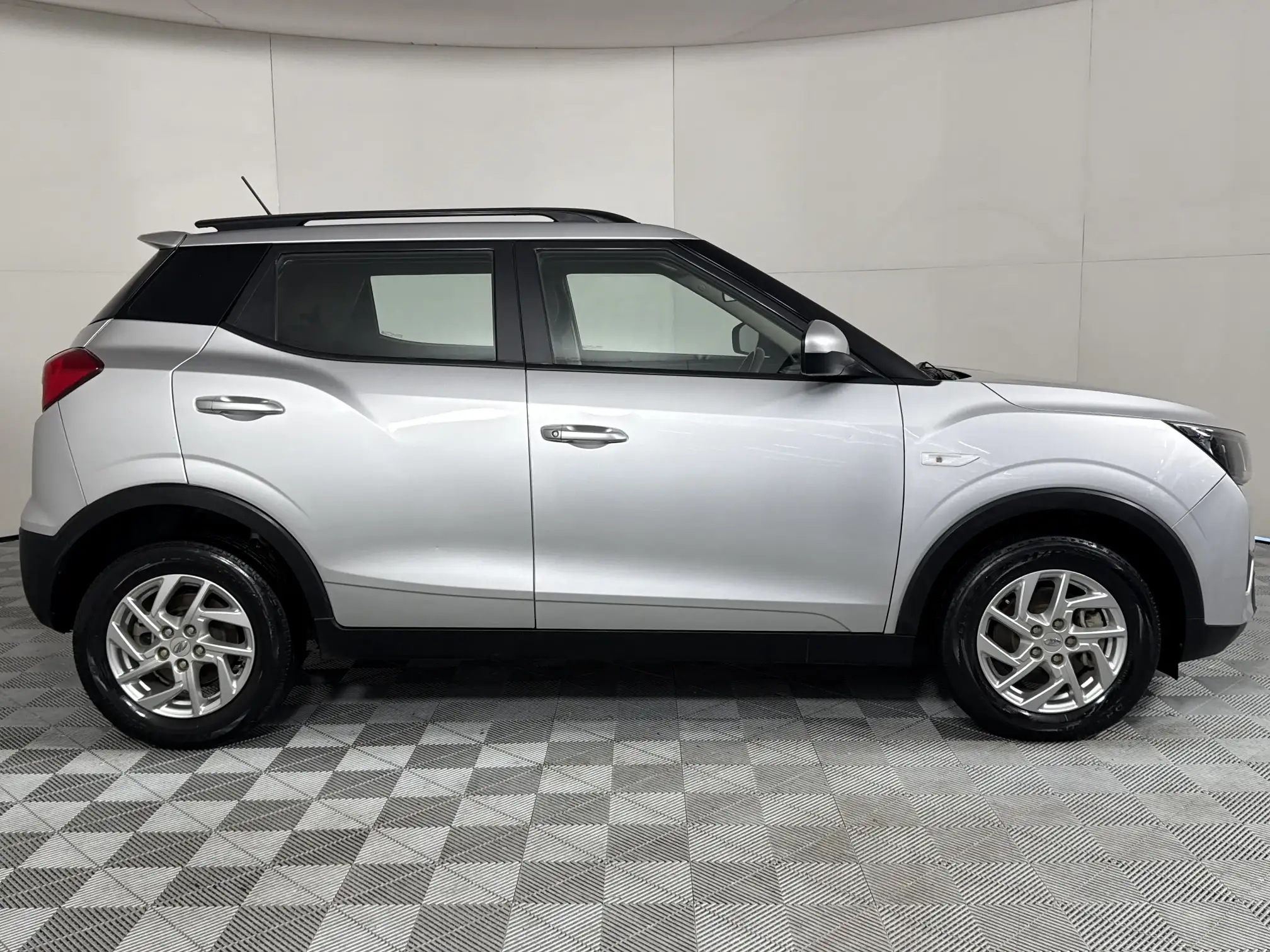 Mahindra Xuv300