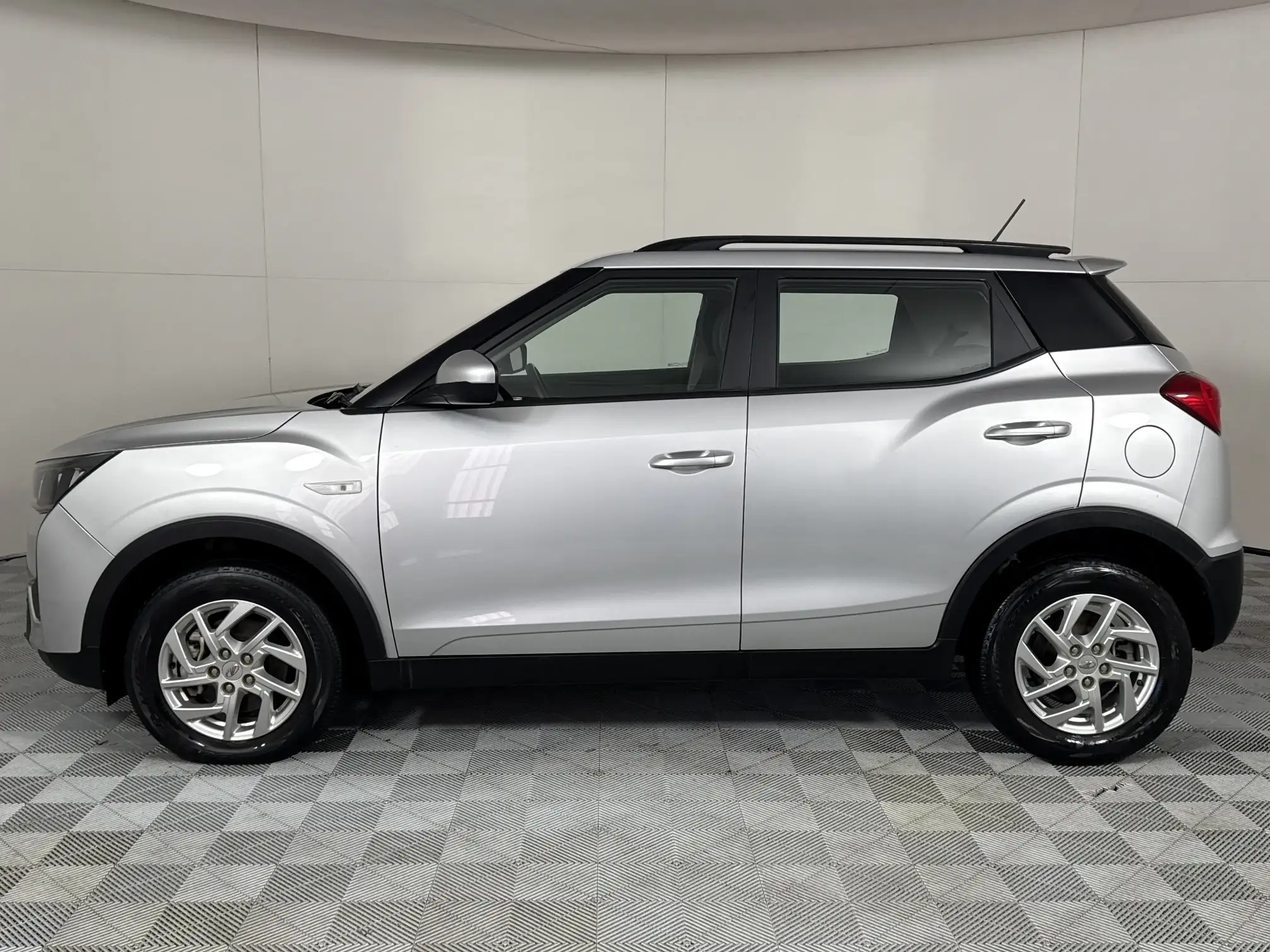 Mahindra Xuv300