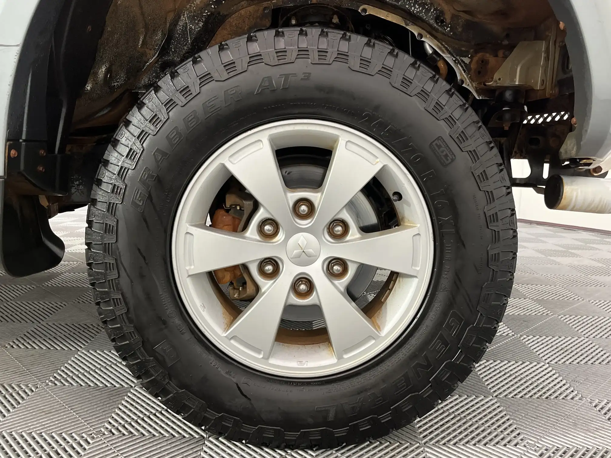 Mitsubishi Triton