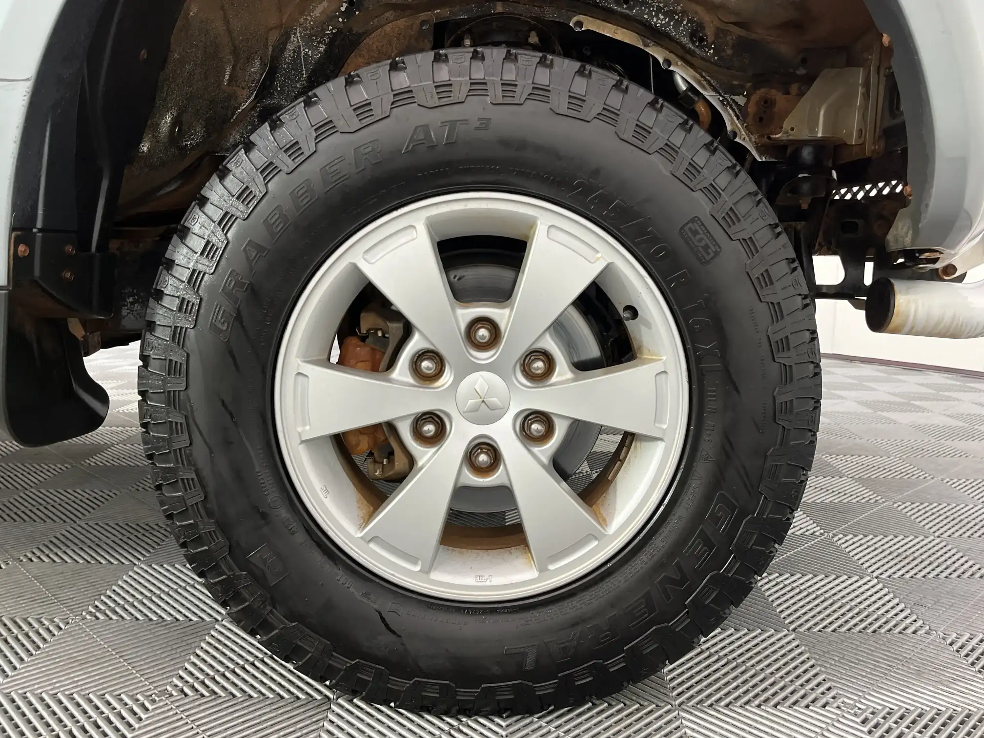 Mitsubishi Triton