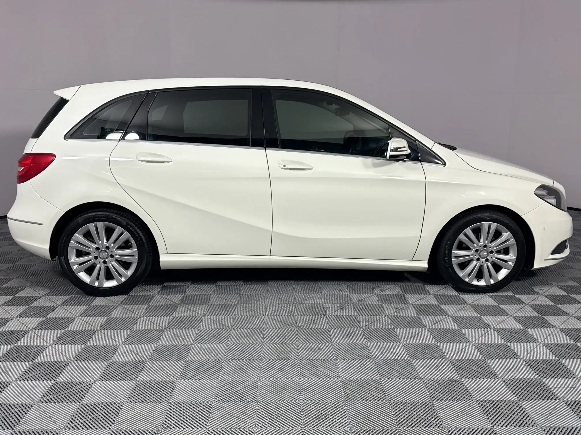 Mercedes-Benz B Class