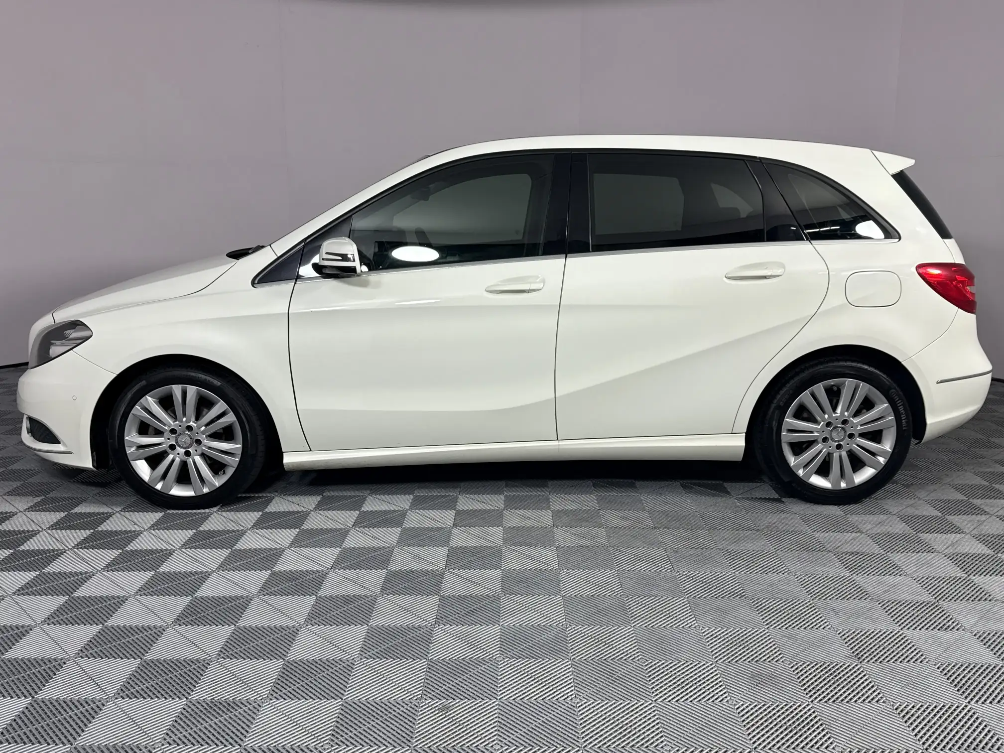Mercedes-Benz B Class