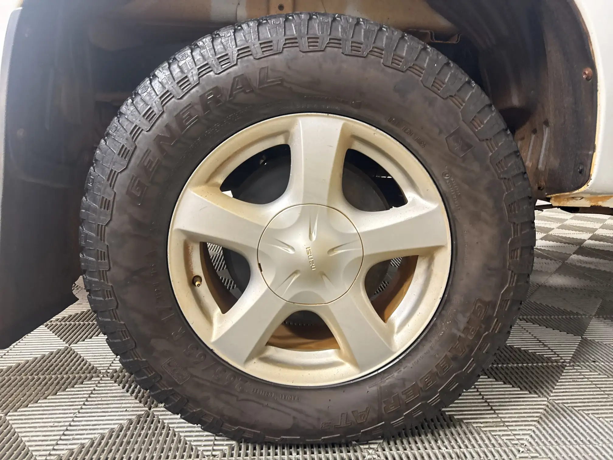 Isuzu KB
