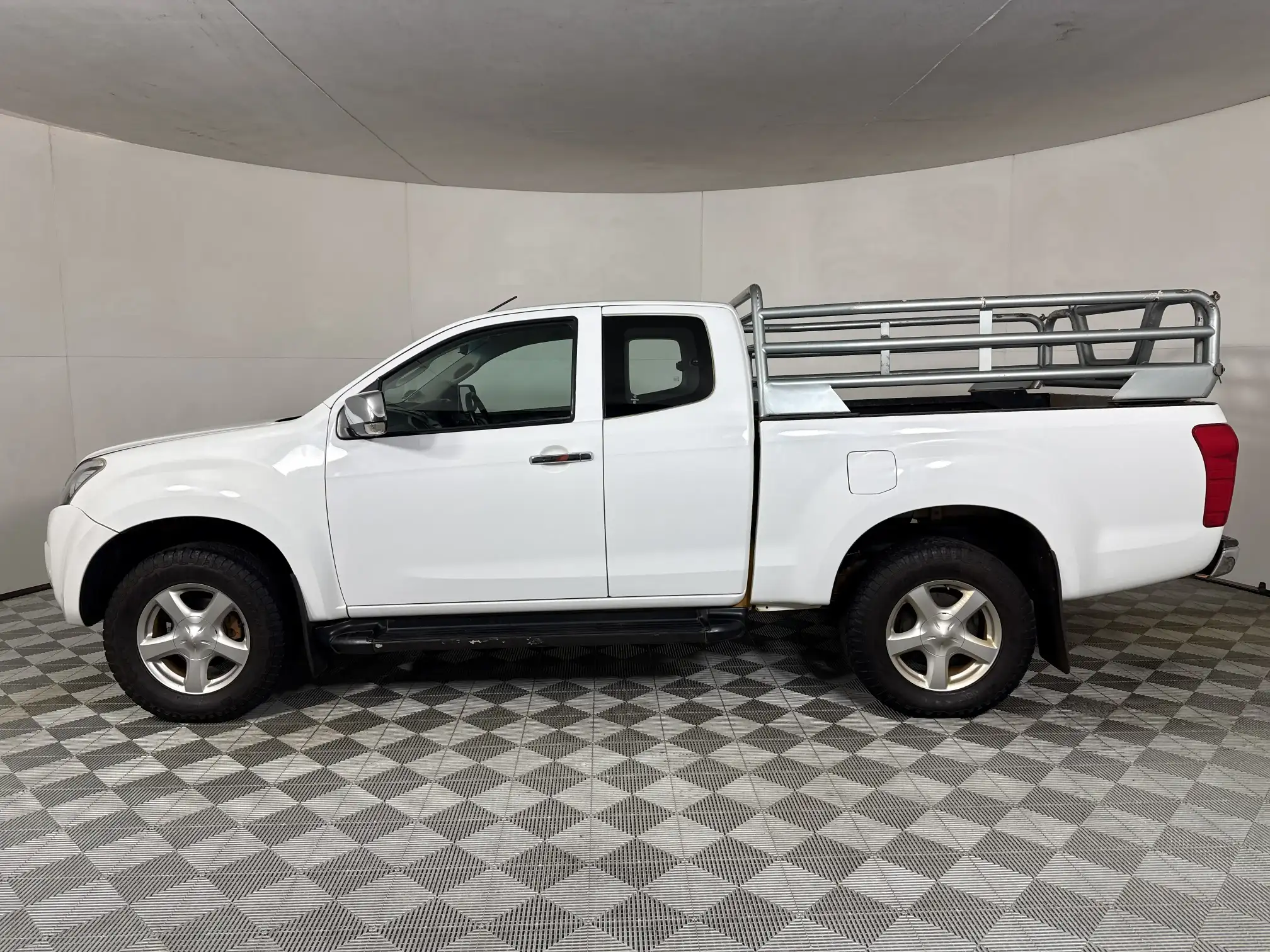 Isuzu KB