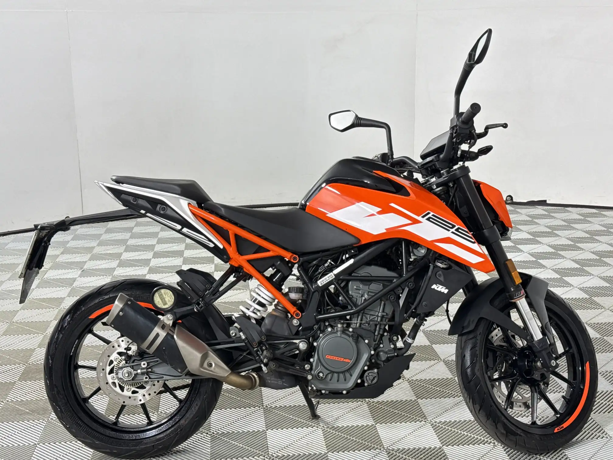 KTM Duke